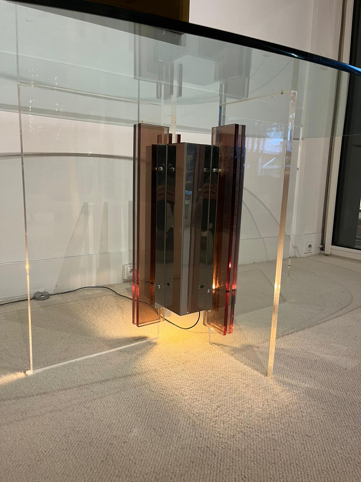 Philippe Jean - Table de salle à manger en lucite, chrome et verre. Signé par l'artiste. en vente 2