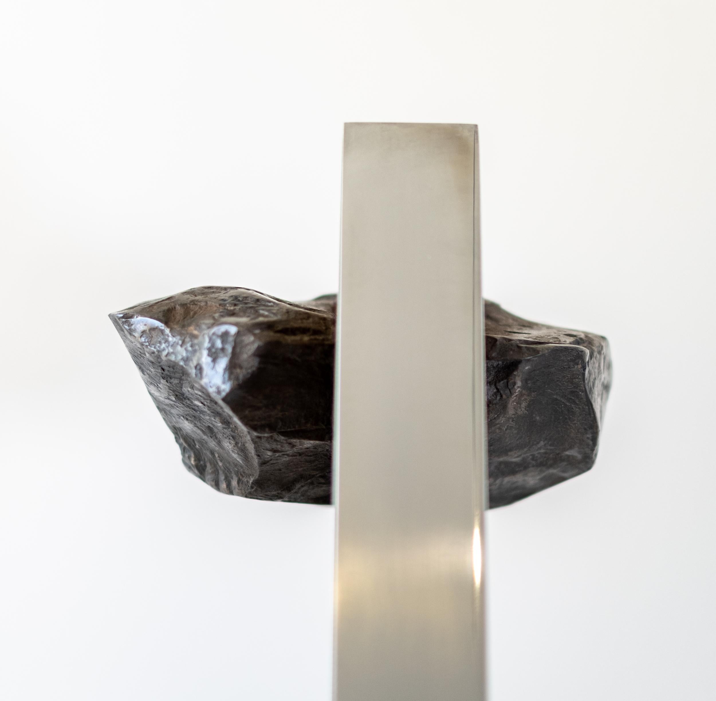 Another World Minor I - geometrisch abstrakte, moderne, polierte Aluminiumskulptur im Angebot 5