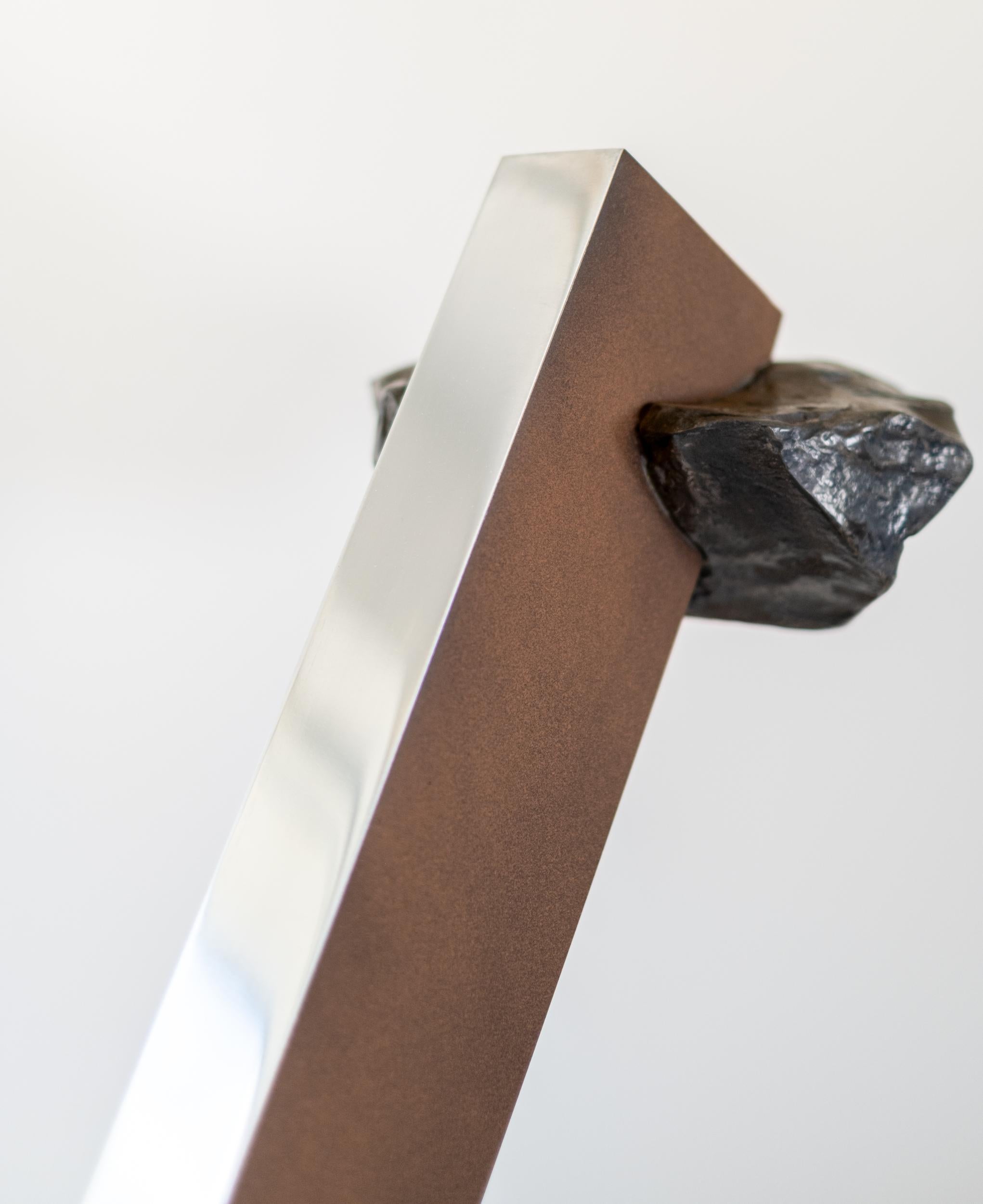 Another World Minor I - geometrisch abstrakte, moderne, polierte Aluminiumskulptur im Angebot 6