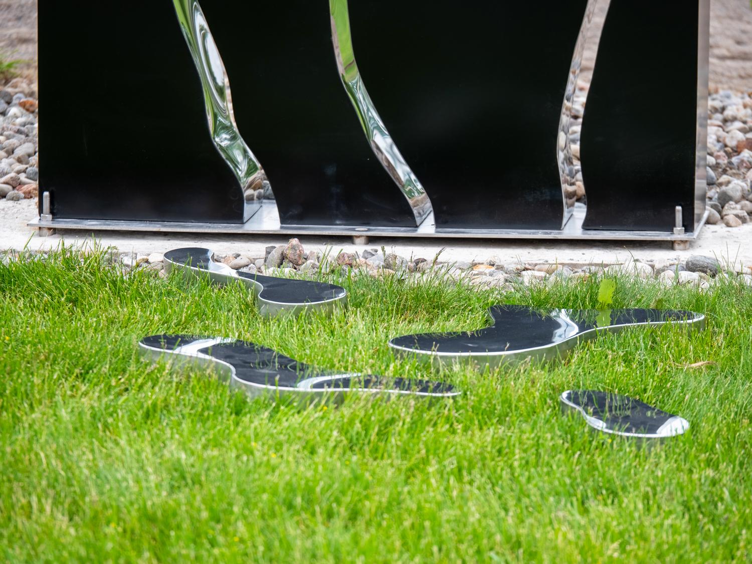 Aquagraphie V3 (Water Writing) - geometric, modern, outdoor steel sculpture - Contemporary Art by Philippe Pallafray