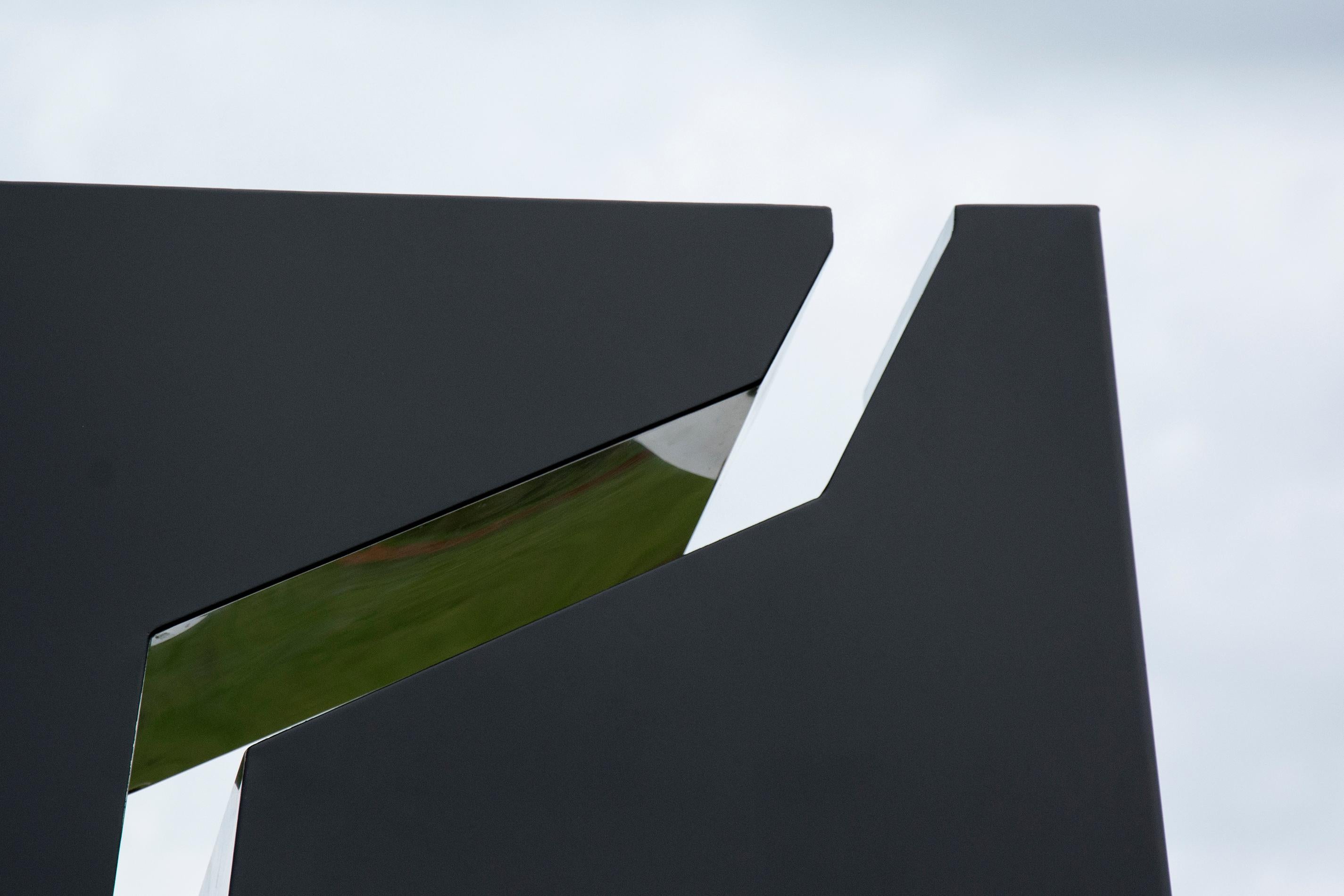 Aquagraphie Variation 2 - moderne, géométrique abstraite, sculpture en acier d'extérieur - Contemporain Art par Philippe Pallafray
