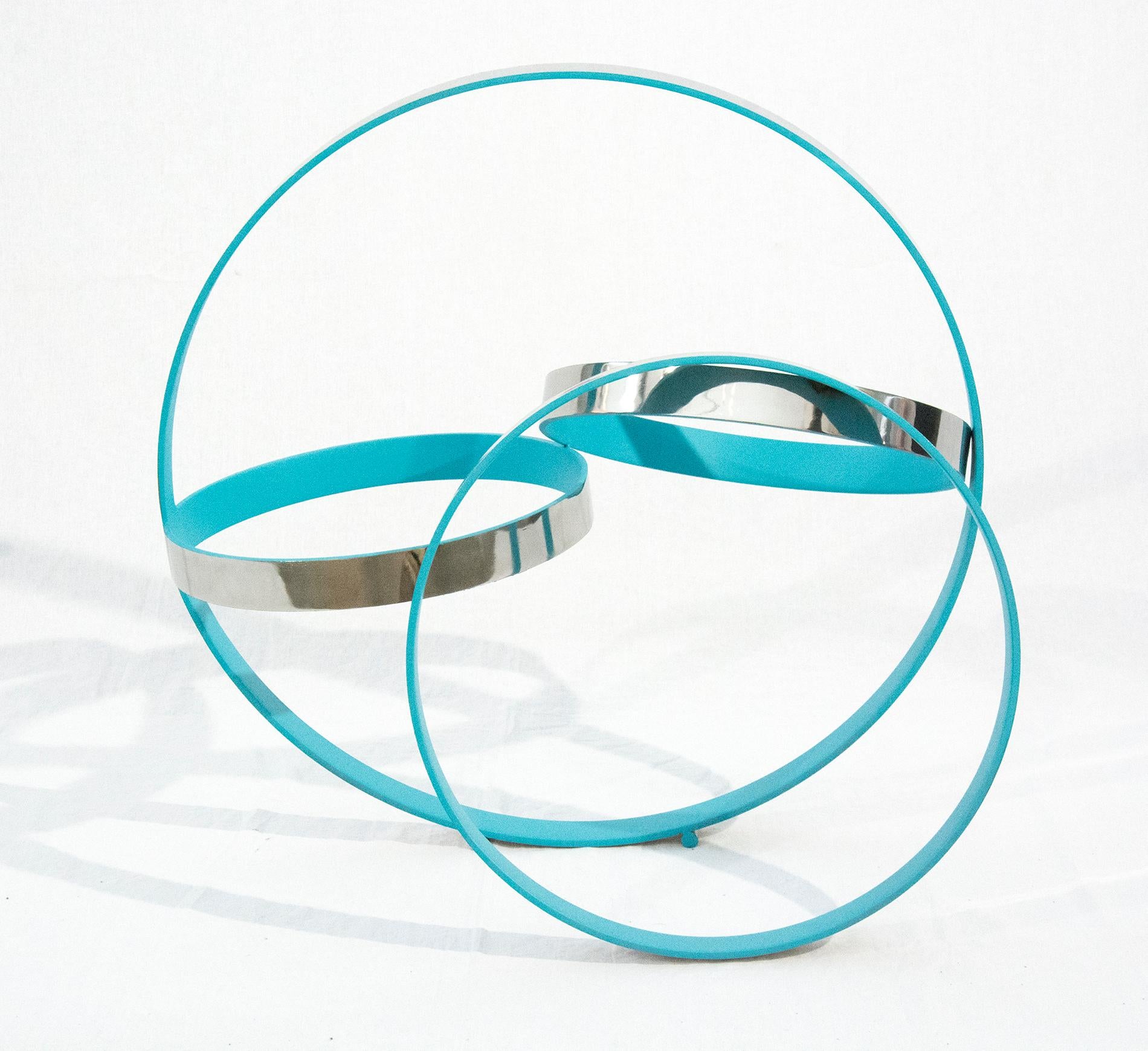 Sculpture abstraite moderne et brillante à quatre anneaux Temps Zero Blue en vente 2