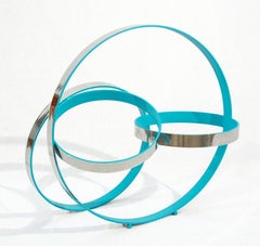 Vier Ring Temps Zero Blau - helle, moderne abstrakte Skulptur aus Edelstahl