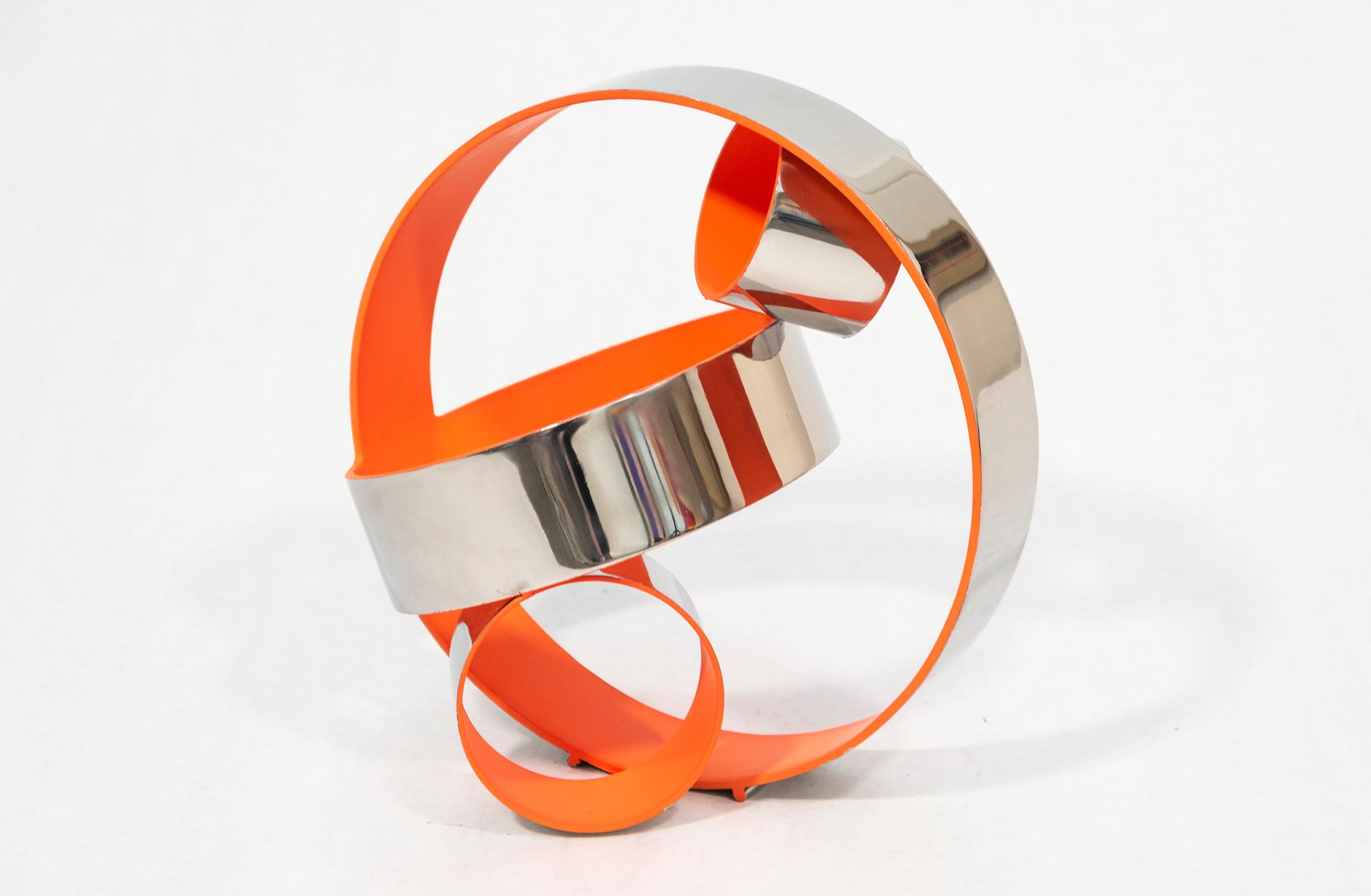 Abstract Sculpture Philippe Pallafray - Quatre anneaux Temps Zero orange 1/10 - abstrait, acier inoxydable, sculpture