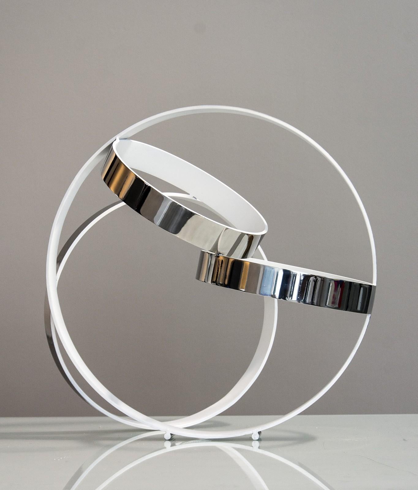 Four Ring Temps Zero White 3/10 - Stainless steel rings with white interior - Sculpture by Philippe Pallafray