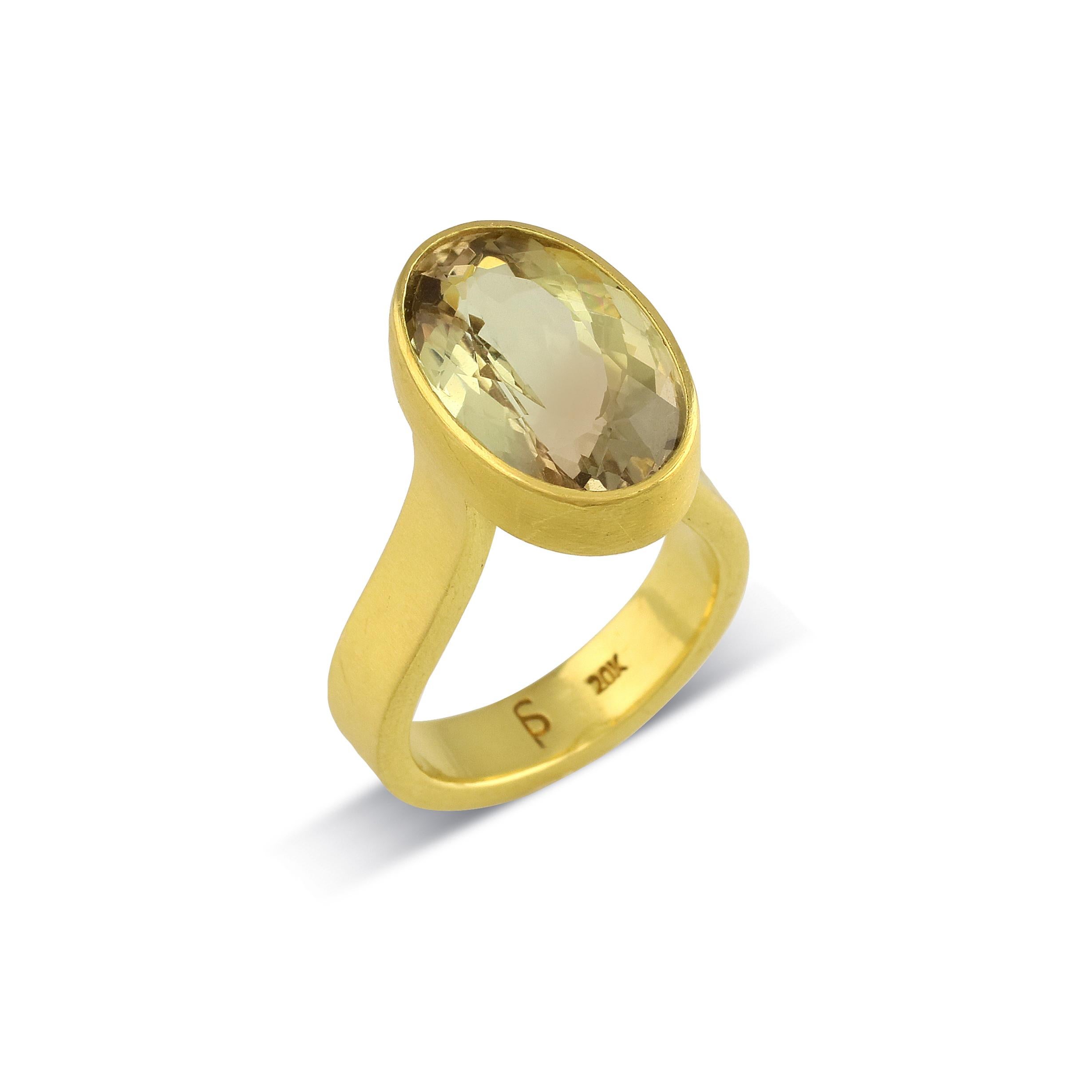 Artisan PHILIPPE SPENCER 11.1 Ct. Bi-Color Tourmaline set in 22K Gold Statement Ring For Sale