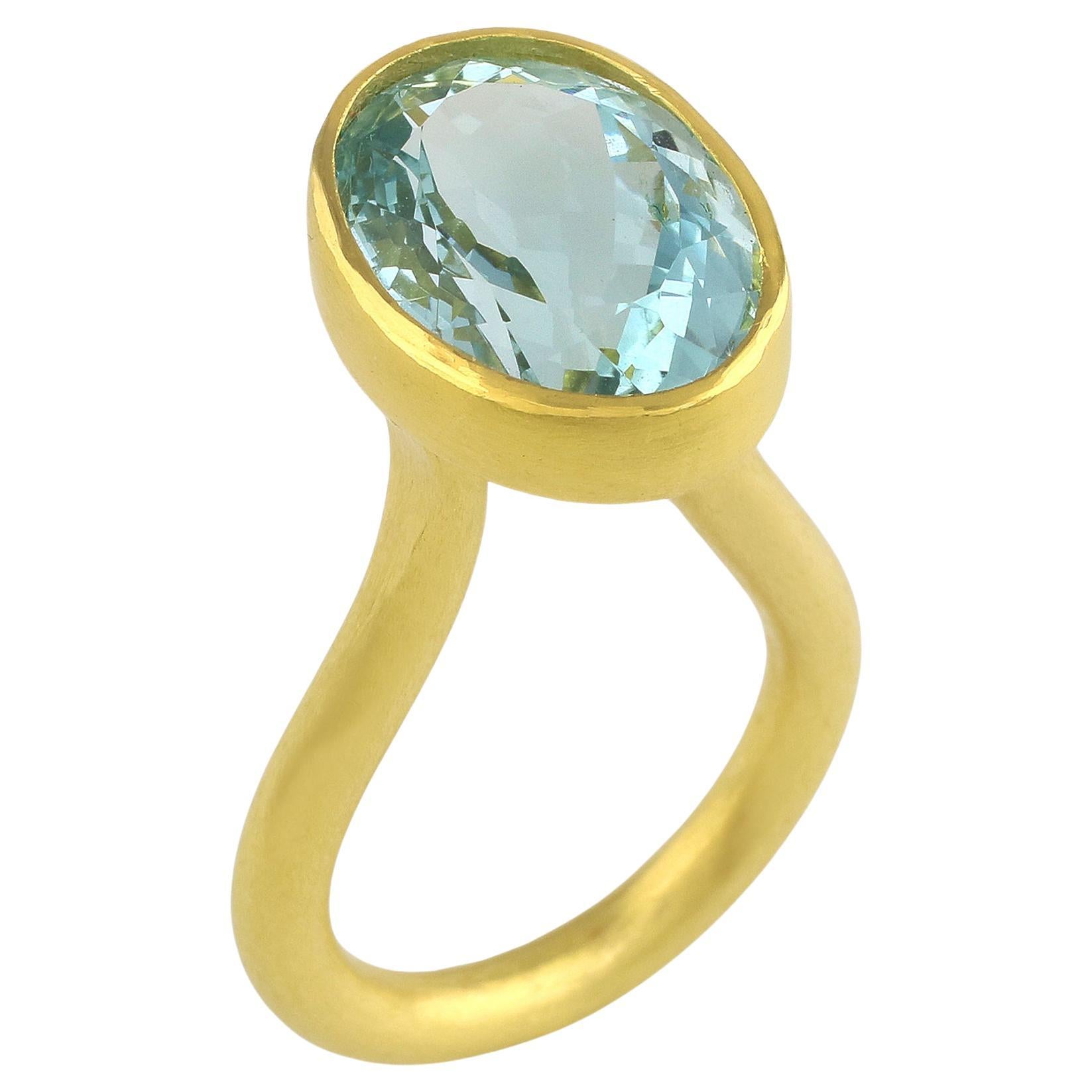 PHILIPPE SPENCER 12.6 Ct. Aquamarine in 22K and 20K Gold Statement Ring For Sale