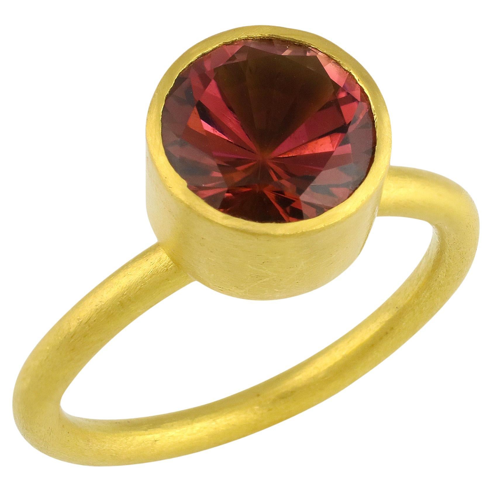 PHILIPPE SPENCER 1.85 Ct. Pink Tourmaline in 22K and 20K Gold Solitaire Ring For Sale