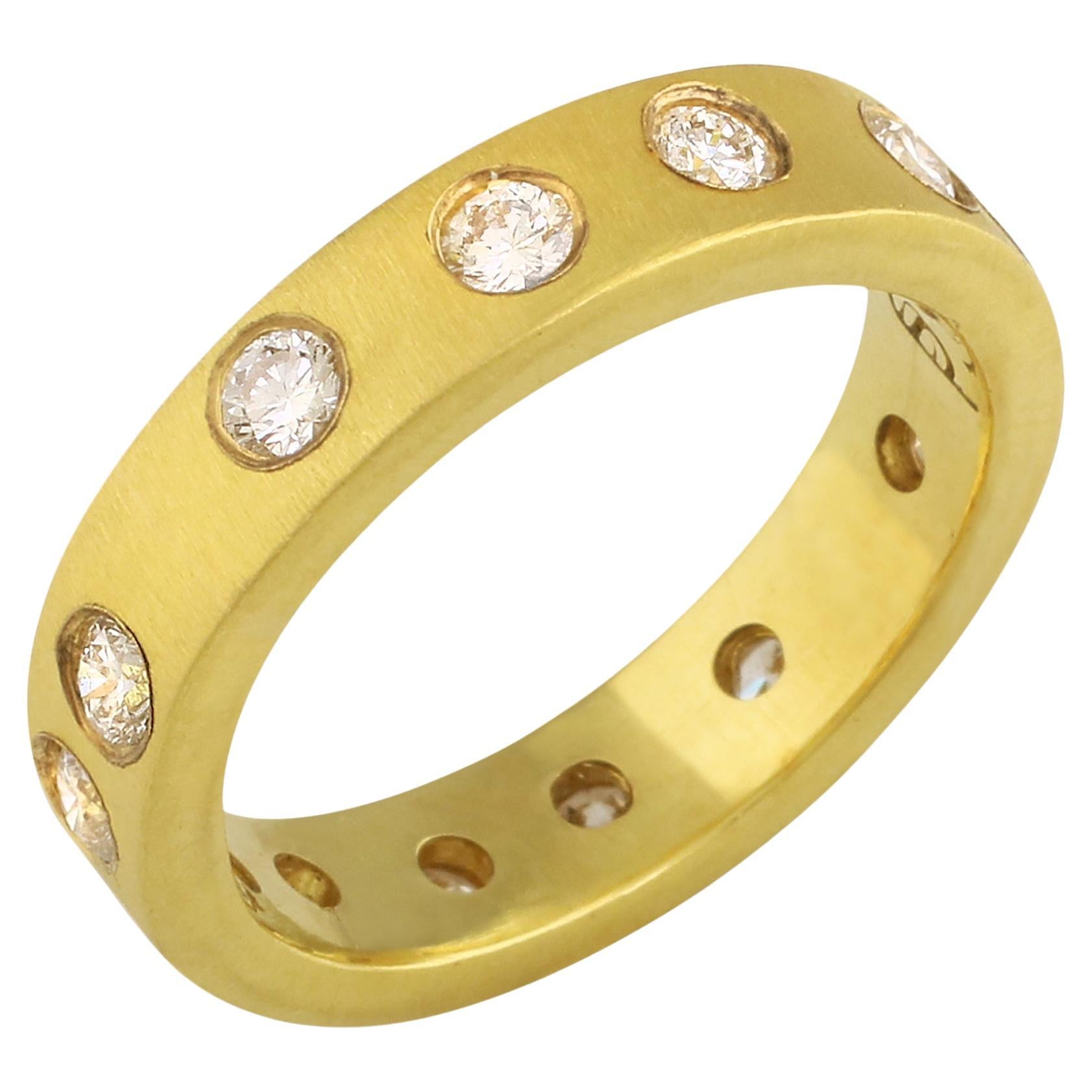 PHILIPPE SPENCER 20K Gold 5x2mm Band & Lucky 13 COLORLESS Diamanten  im Angebot