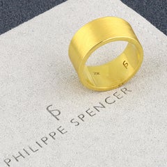 PHILIPPE SPENCER 20K Gold Hand & Anvil Forged 10 x 1.5mm Wide Band Ring