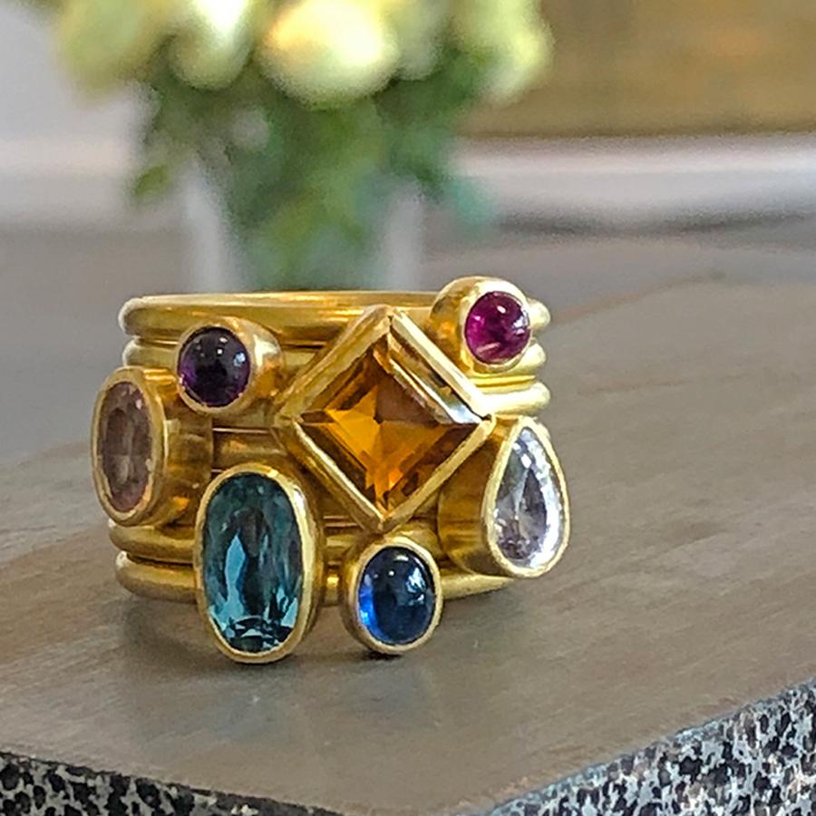 Artisan PHILIPPE SPENCER 2.4 Ct. Spessartine in 22K and 20K Gold Solitaire Ring