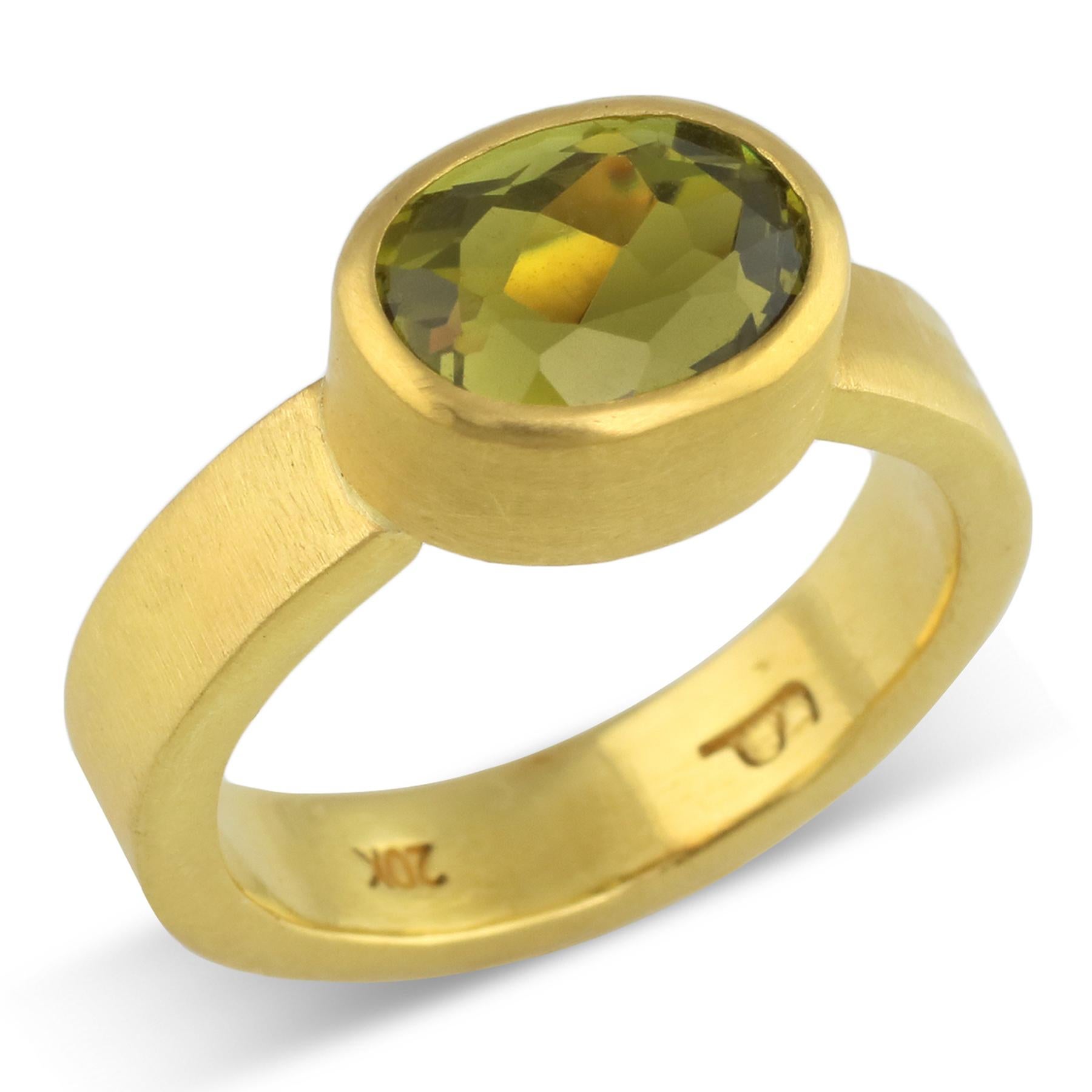 Artisan PHILIPPE SPENCER 2.53 Ct. Tourmaline in 22K and 20K Gold Statement Ring For Sale
