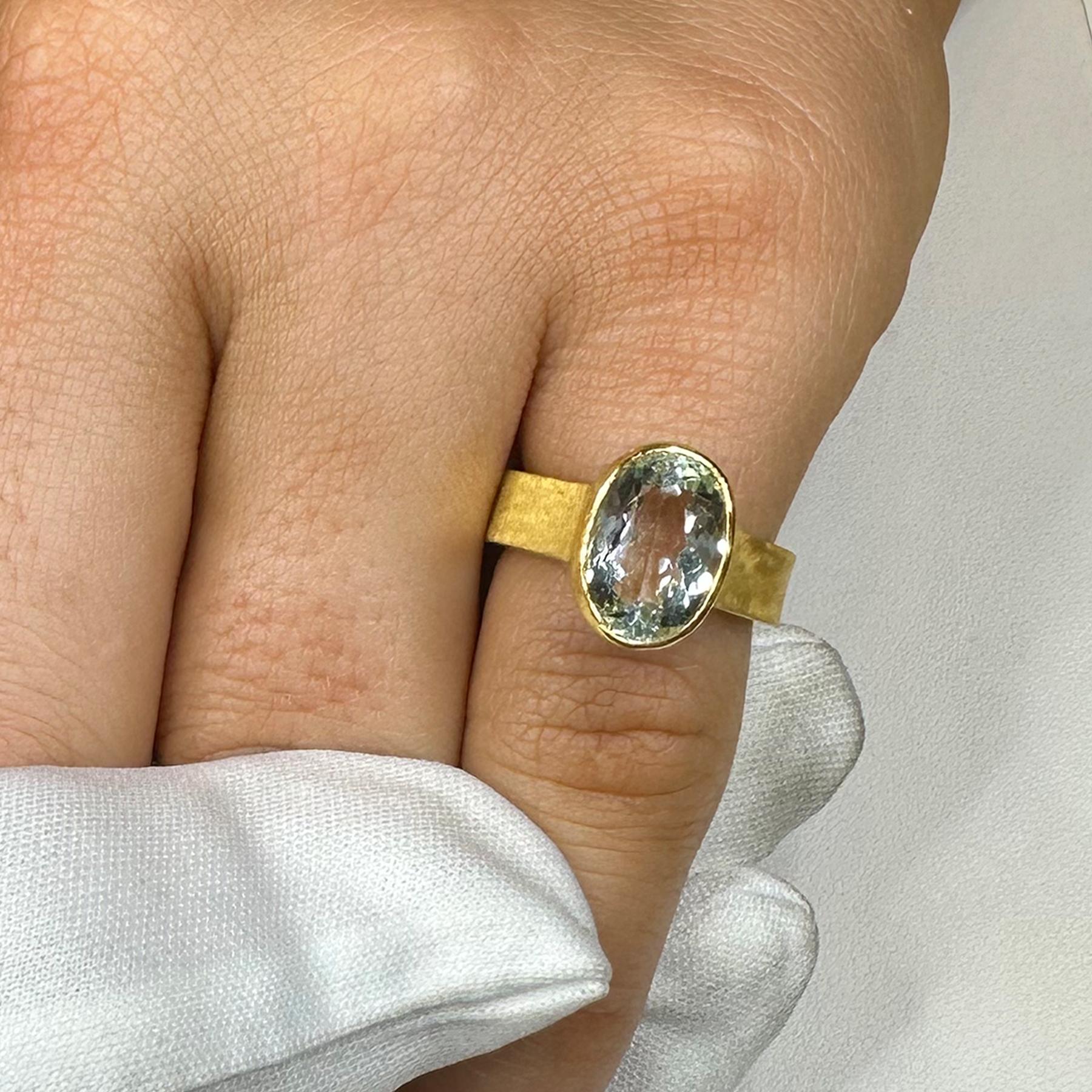 Women's PHILIPPE SPENCER 4.0 Ct. Aquamarine in 22K and 20K Gold Statement Ring