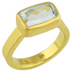 Used PHILIPPE SPENCER 4..03 Ct. Aquamarine in 22K and 20K Gold Statement Ring