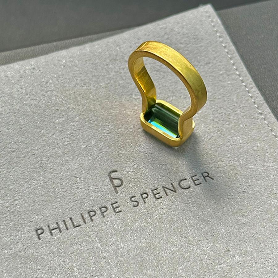 Emerald Cut PHILIPPE SPENCER 5.26 Ct. Green Tourmaline in 22K and 20K Gold Statement Ring For Sale
