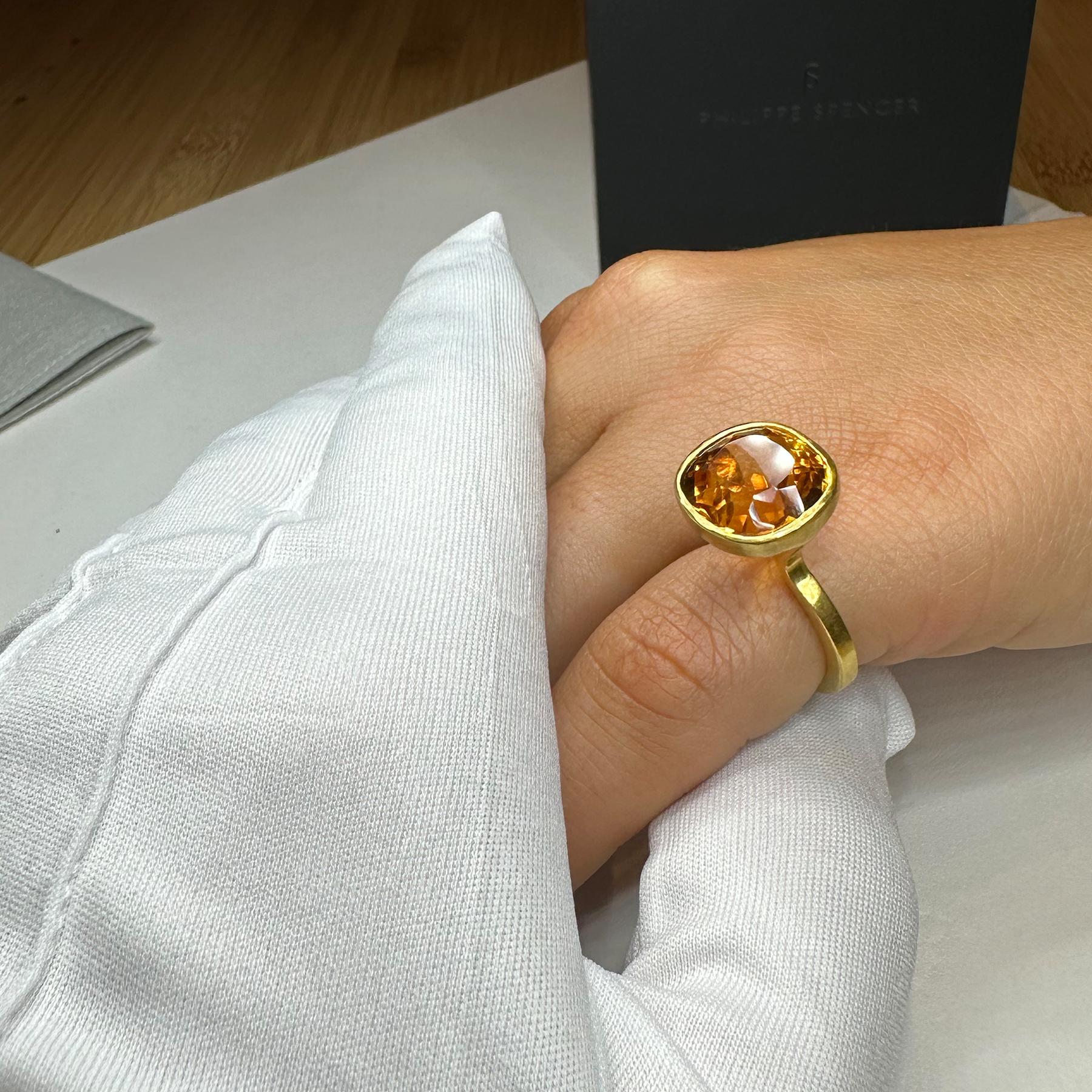 Square Cut PHILIPPE SPENCER 9.2 Ct. Gold Citrine in 22K and 20K Gold Statement Ring For Sale