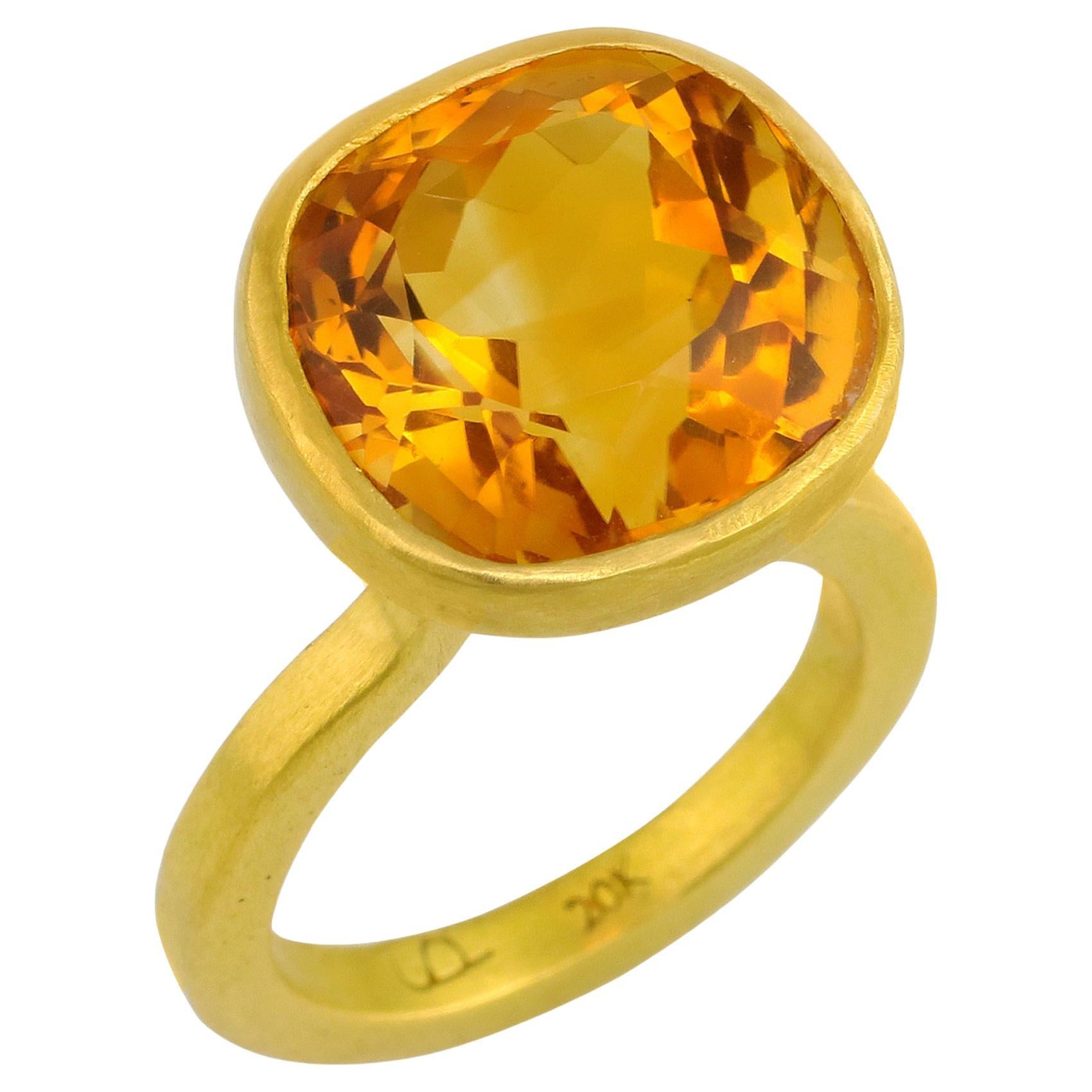 PHILIPPE SPENCER 9.2 Ct. Gold Citrine in 22K and 20K Gold Statement Ring For Sale