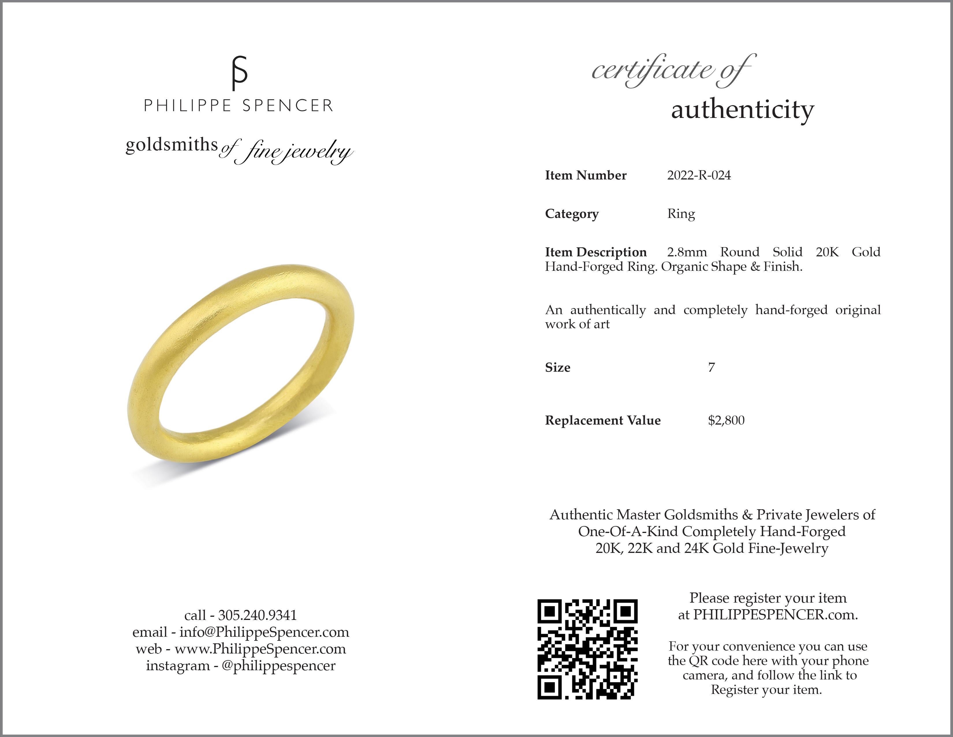 Artisan PHILIPPE SPENCER Solid 20K Gold Hand-Forged 2.8mm Organic Round Ring For Sale