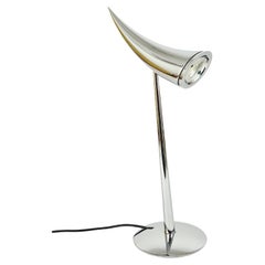 Philippe Starck Ara Tisch-Schreibtischlampe, Chrom, postmodern von Flos, Italien, 1980er Jahre