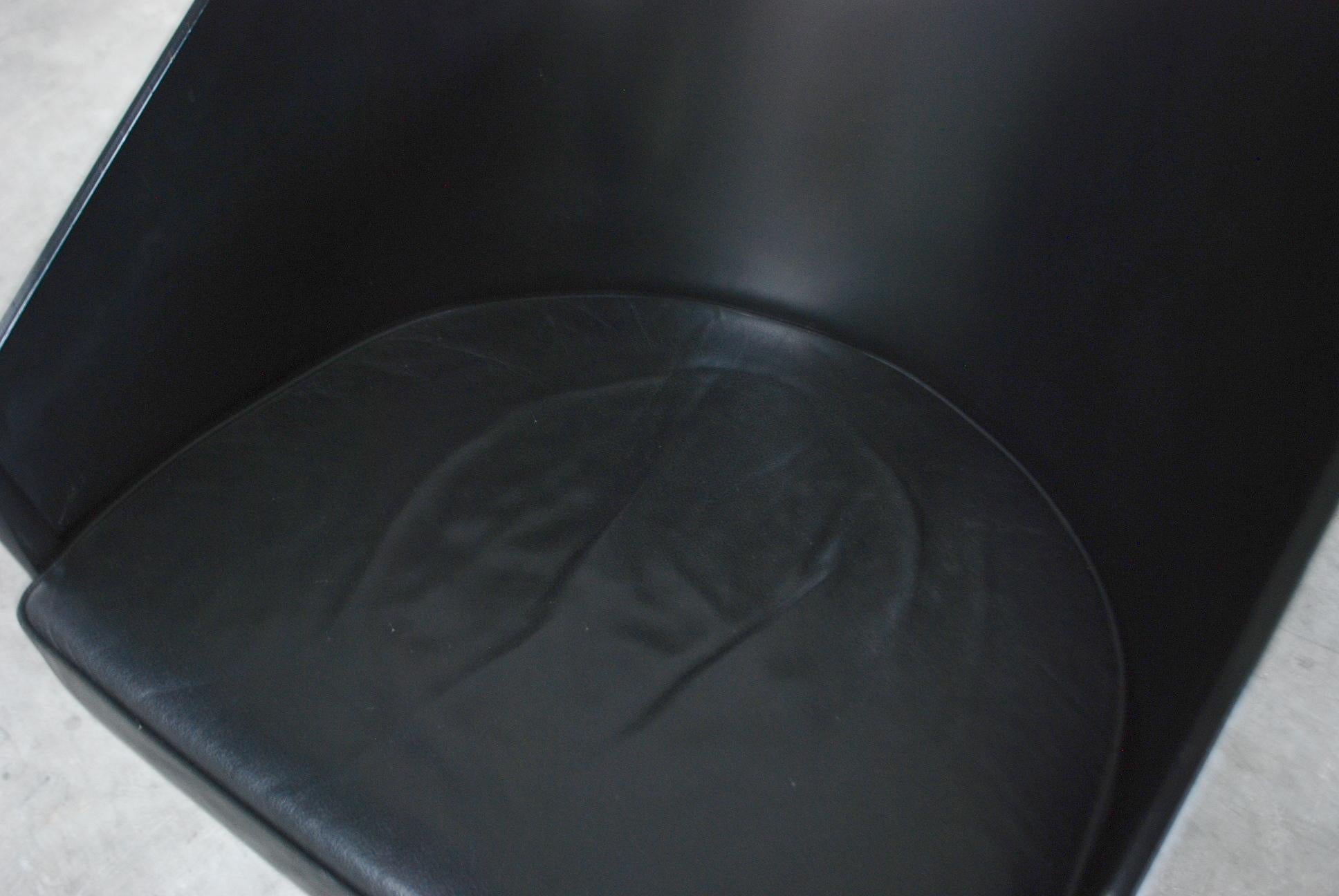 Philippe Starck Schwarzer Stuhl Sessel Driade Aleph Modell Pratfall (Stahl) im Angebot