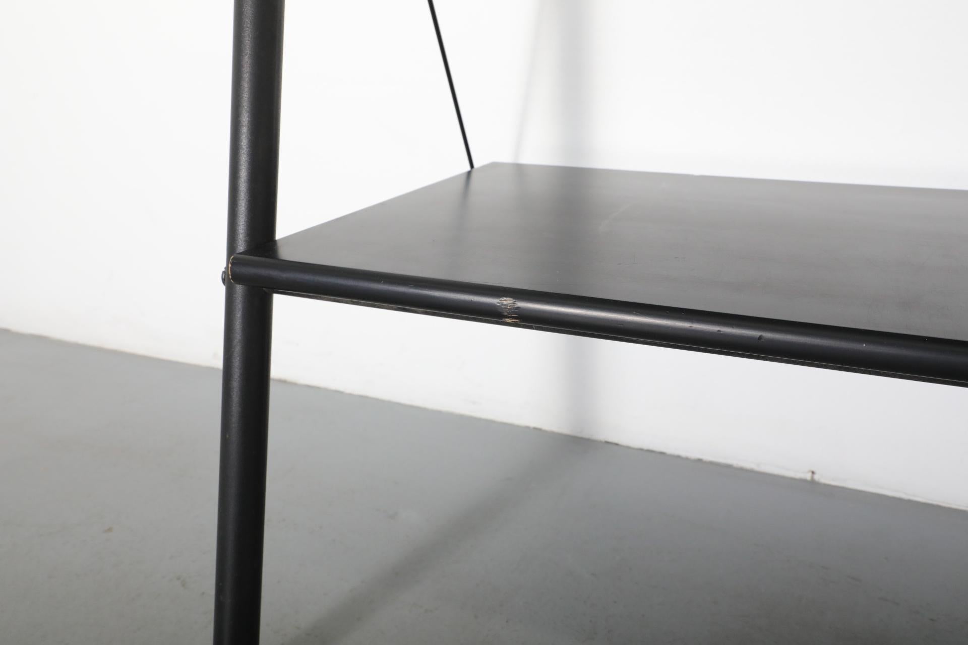 Philippe Starck Estantería de metal esmaltado en negro 