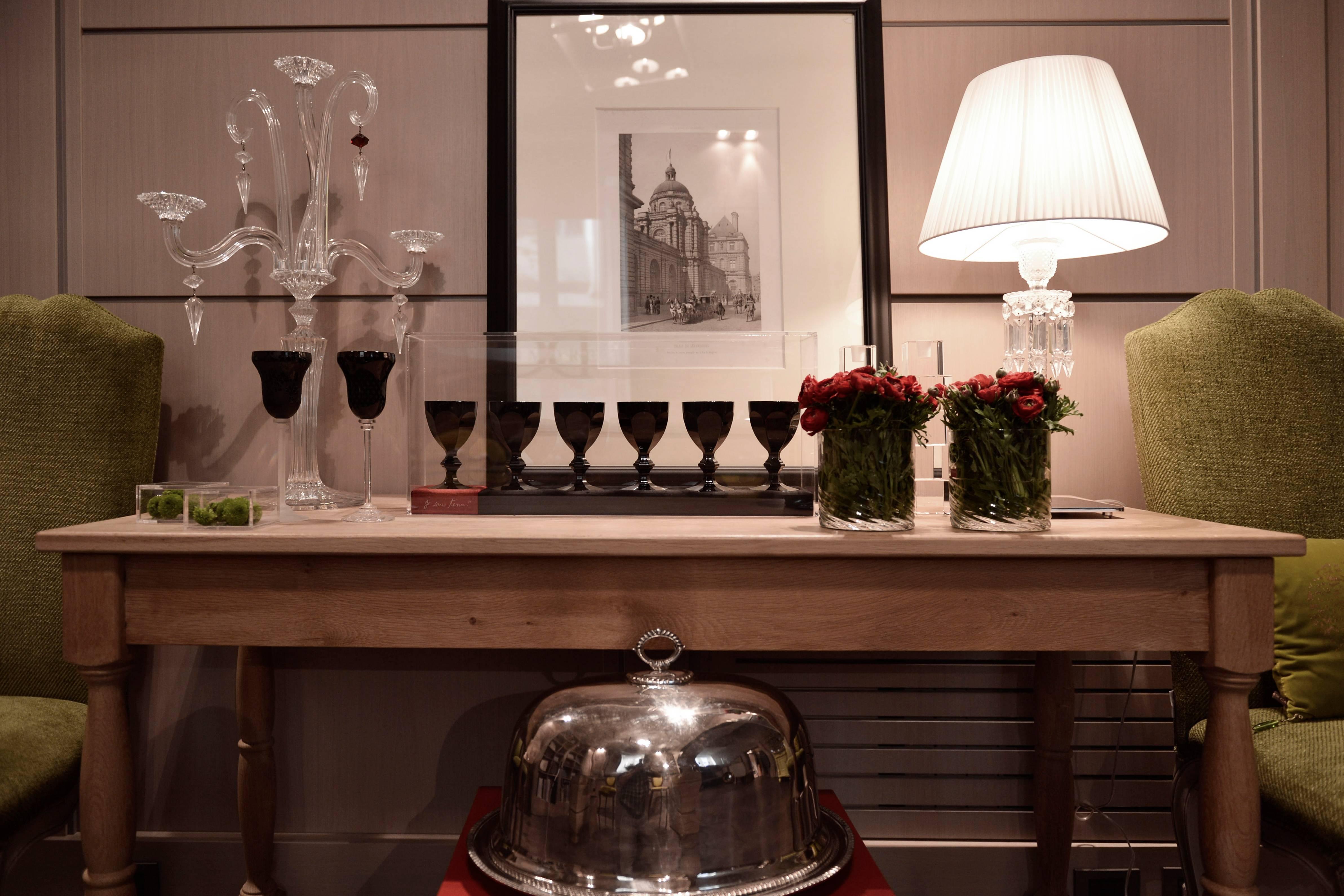 Baccarat Diseño Contemporáneo Cristal Negro de Philippe Starck Luis XVI