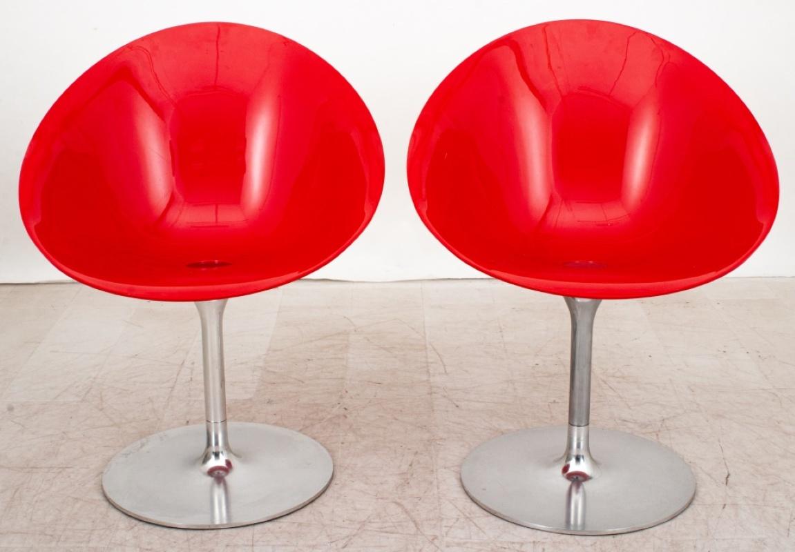 Paire de chaises pivotantes rouges 