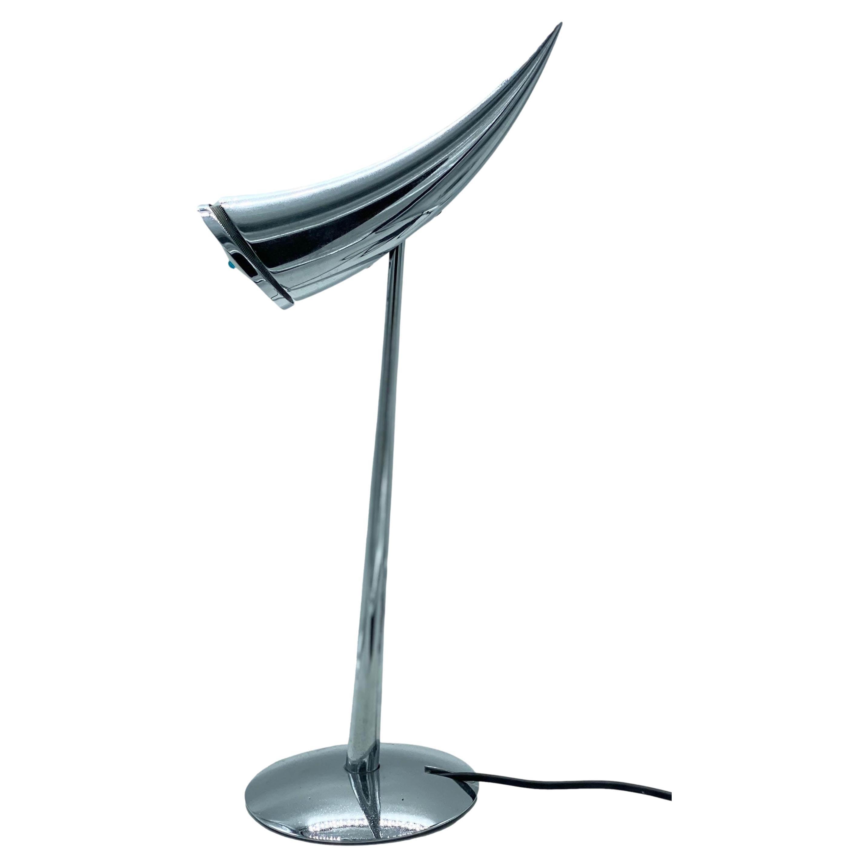 Ara Table Lamp