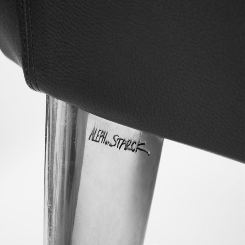 Aluminium Fauteuils Philippe Starck 'J Lang' des années 1980, signés 