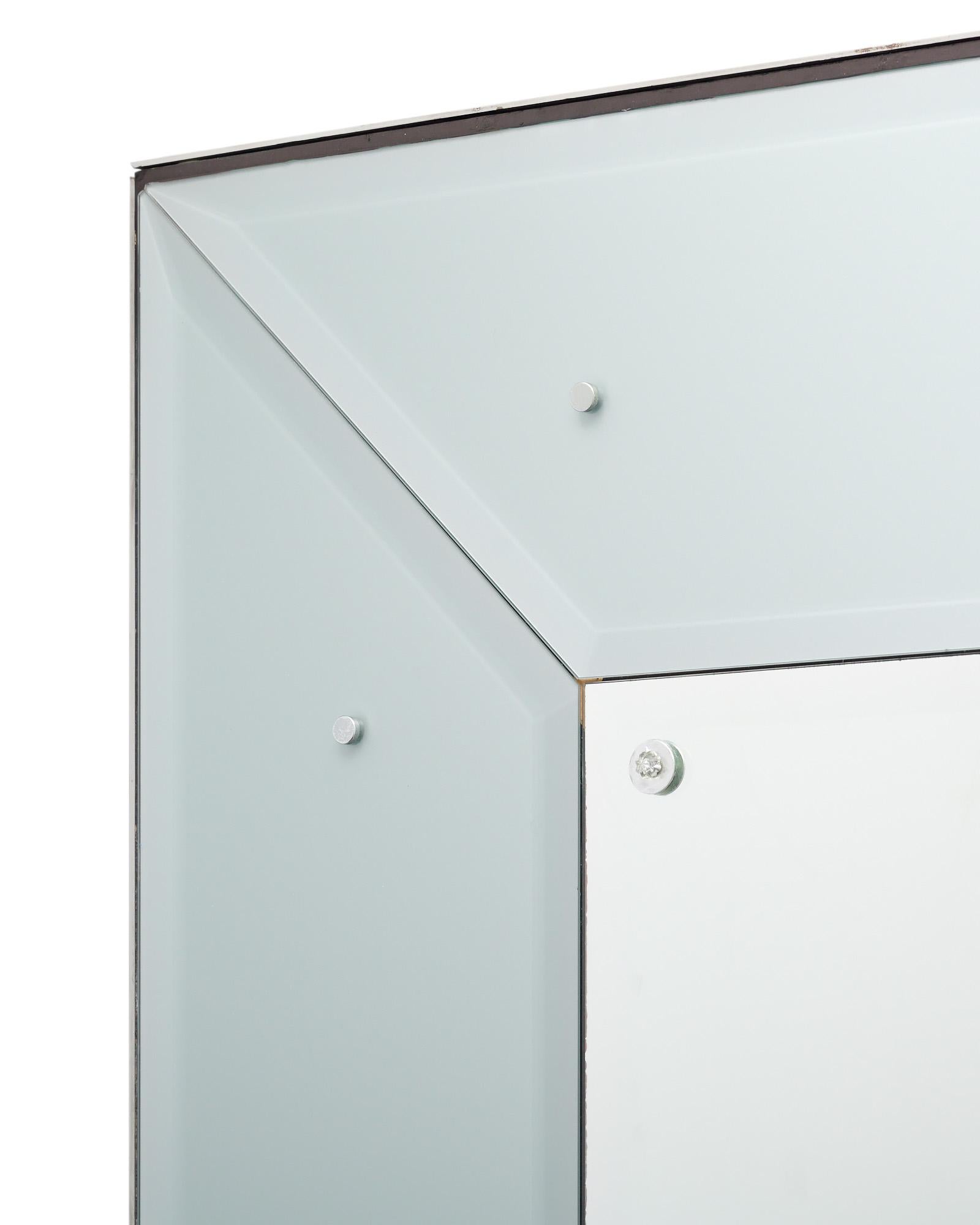 Philippe Starck Modernistischer Vintage-Spiegel (Moderne) im Angebot