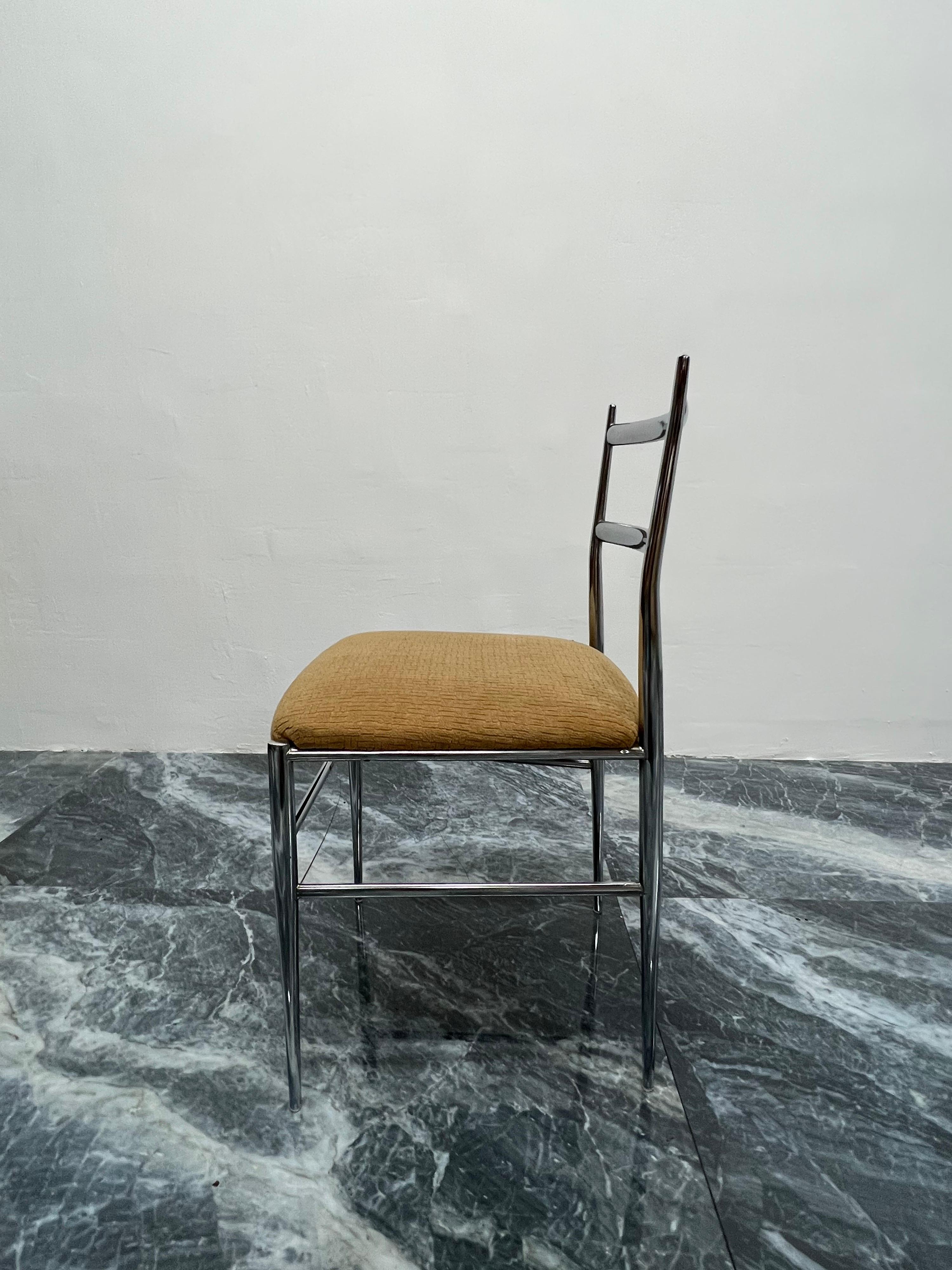 Philippe Starck Stuhl im Stil „Objet Perdu“ (21. Jahrhundert und zeitgenössisch) im Angebot