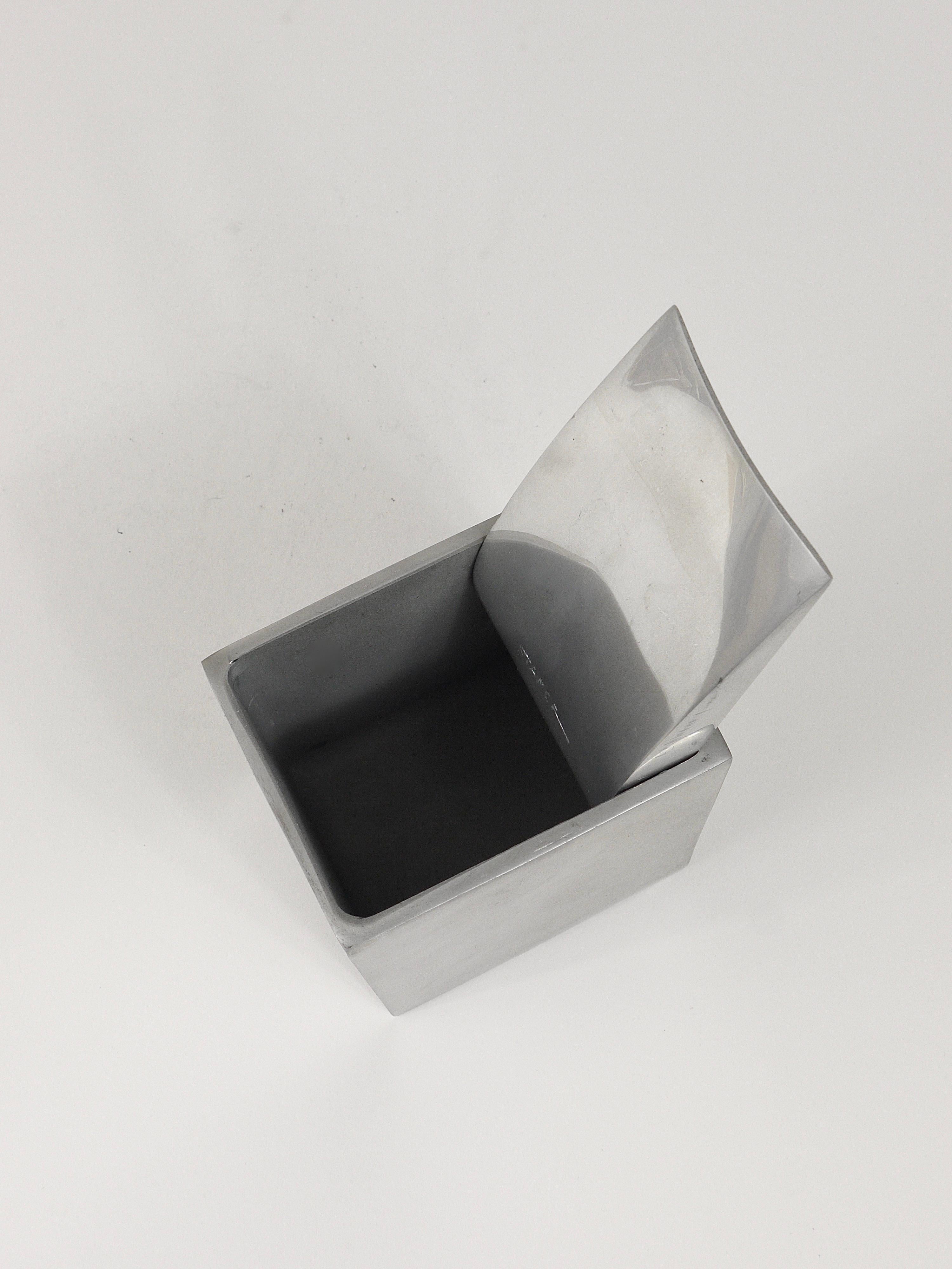 Philippe Starck Postmodern Ray Hollis Ashtray for the Royalton Hotel, XO, 1986 12