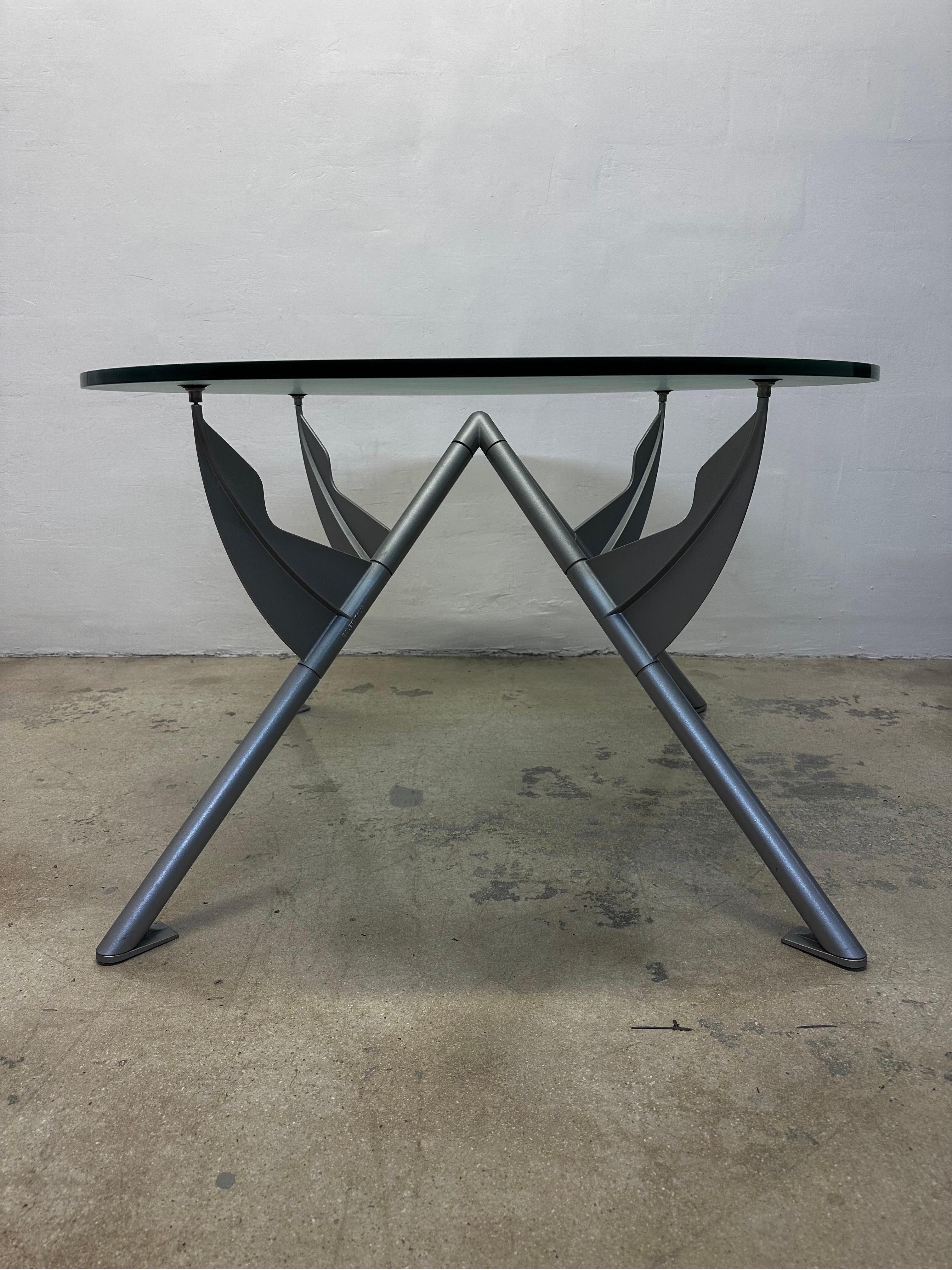 20ième siècle Philippe Starck President M Table de salle à manger ou de centre pour Baleri Italia en vente