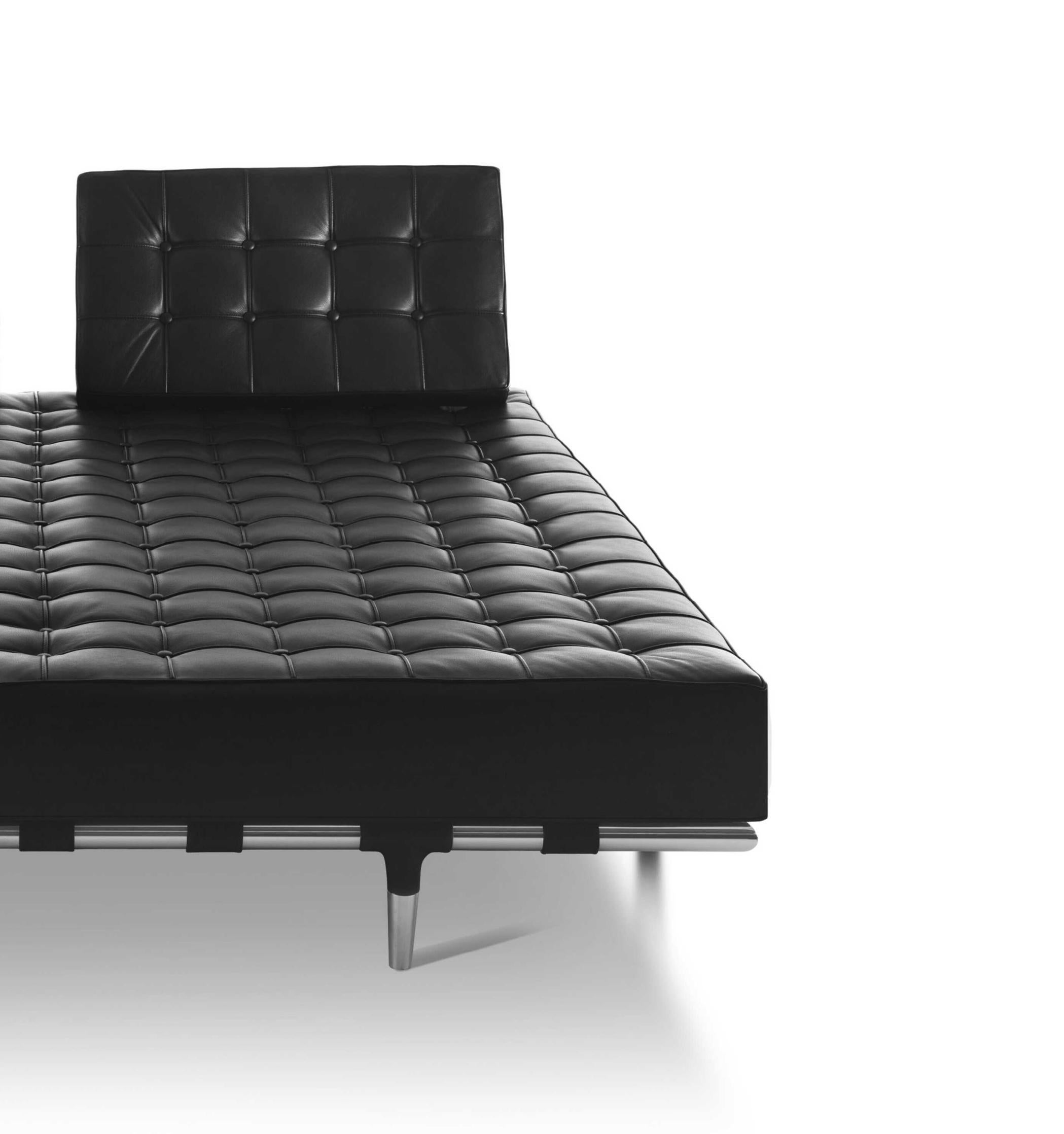 Philippe Starck Privé Sofa For Cassina For Sale 5
