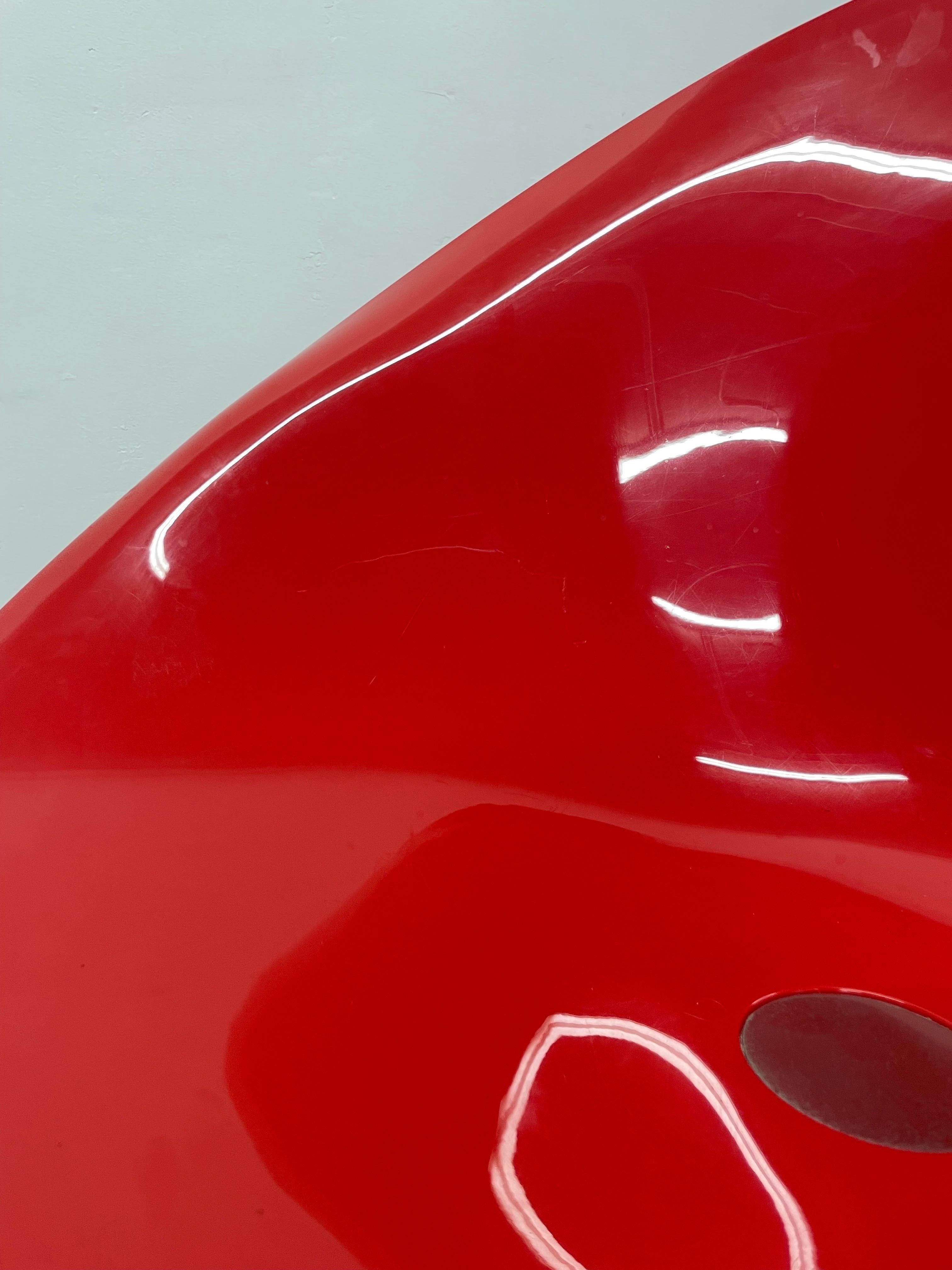 Philippe Starck für Kartell: Rote Eros-Stühle mit Aluminiumsockeln, Paar 4