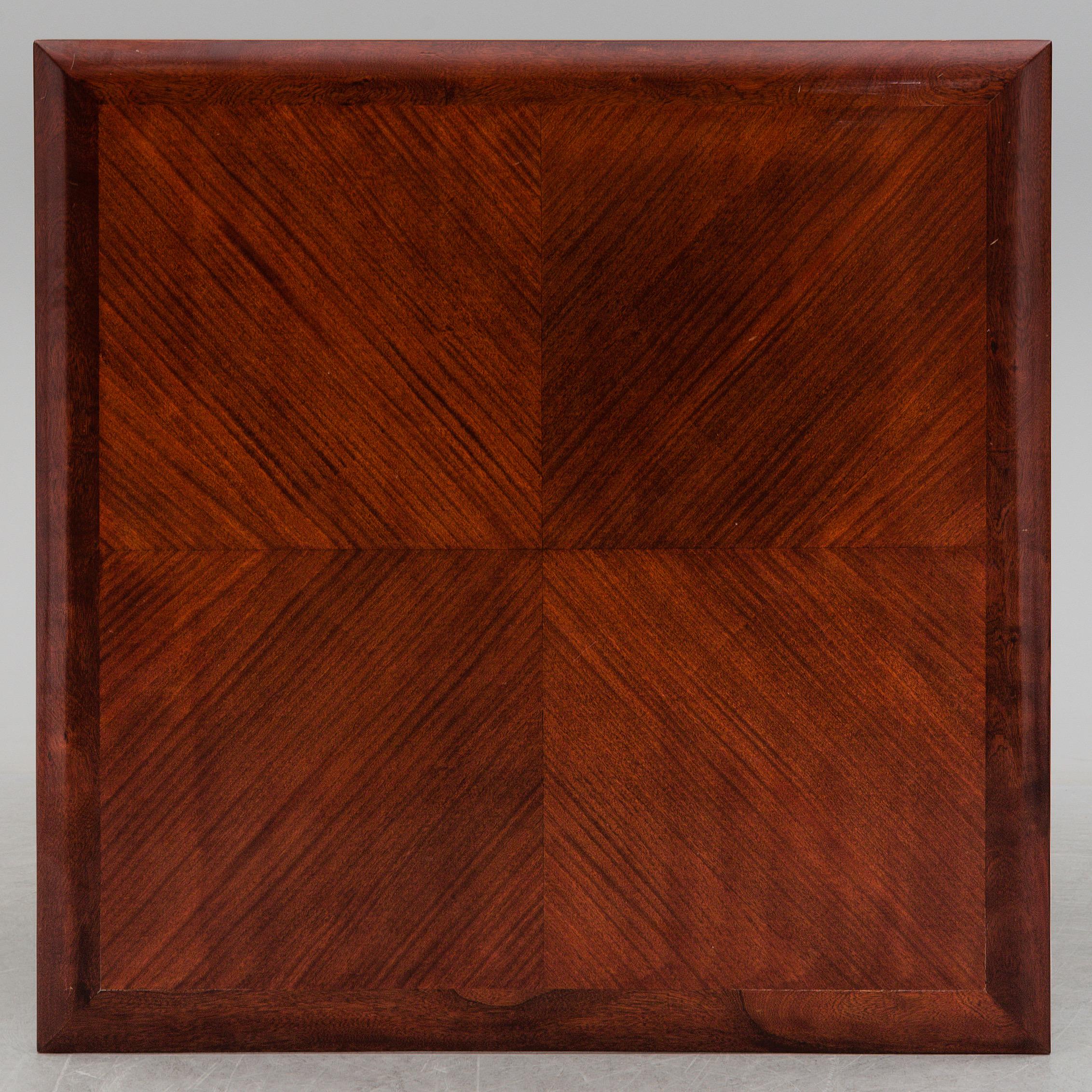 Table de salle à manger carrée M « Série Lang » de Philippe Starck pour Driade Aleph en vente 13