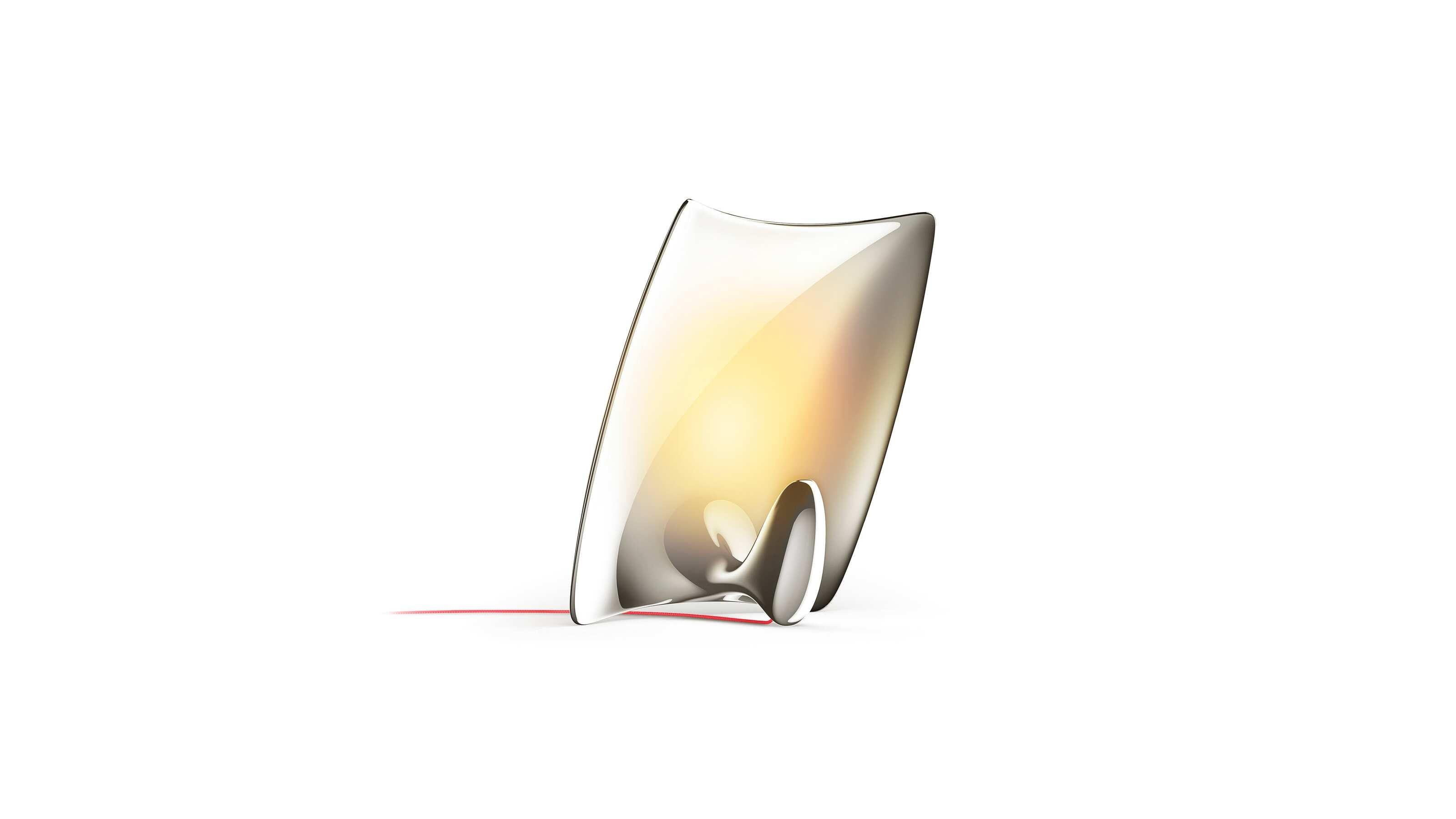 Philippe Starck Valor. S Table Lamp For Cassina 

Philippe Starck brings a centuries-old product to the world of illumination.

Starck interprets that period with his own personal approach to the material used by great artists and painted by hand.
