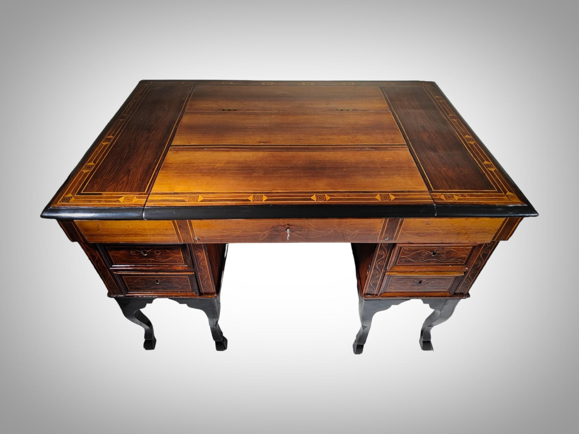 Wood Philippe V Desk From the 17th Century For Sale