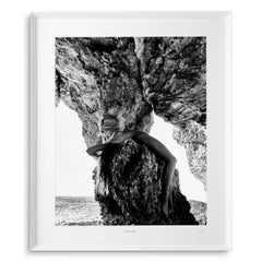 Philippe Vogelenzang Art Print – Surrender Artwork