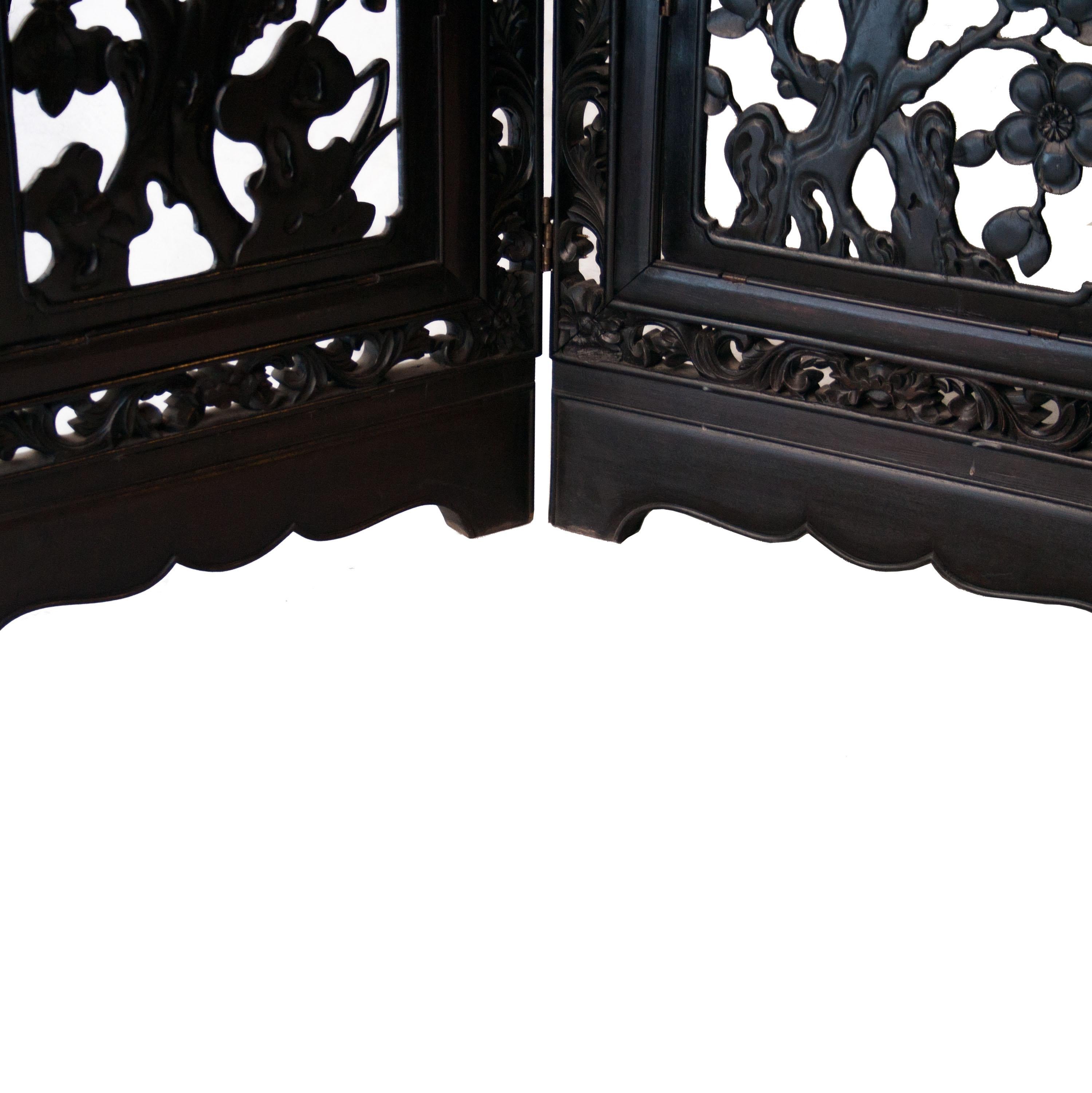 Hand-Carved Philippine Handcrafted Solid Mahogany Carved Screen, Philippines, 1930 For Sale