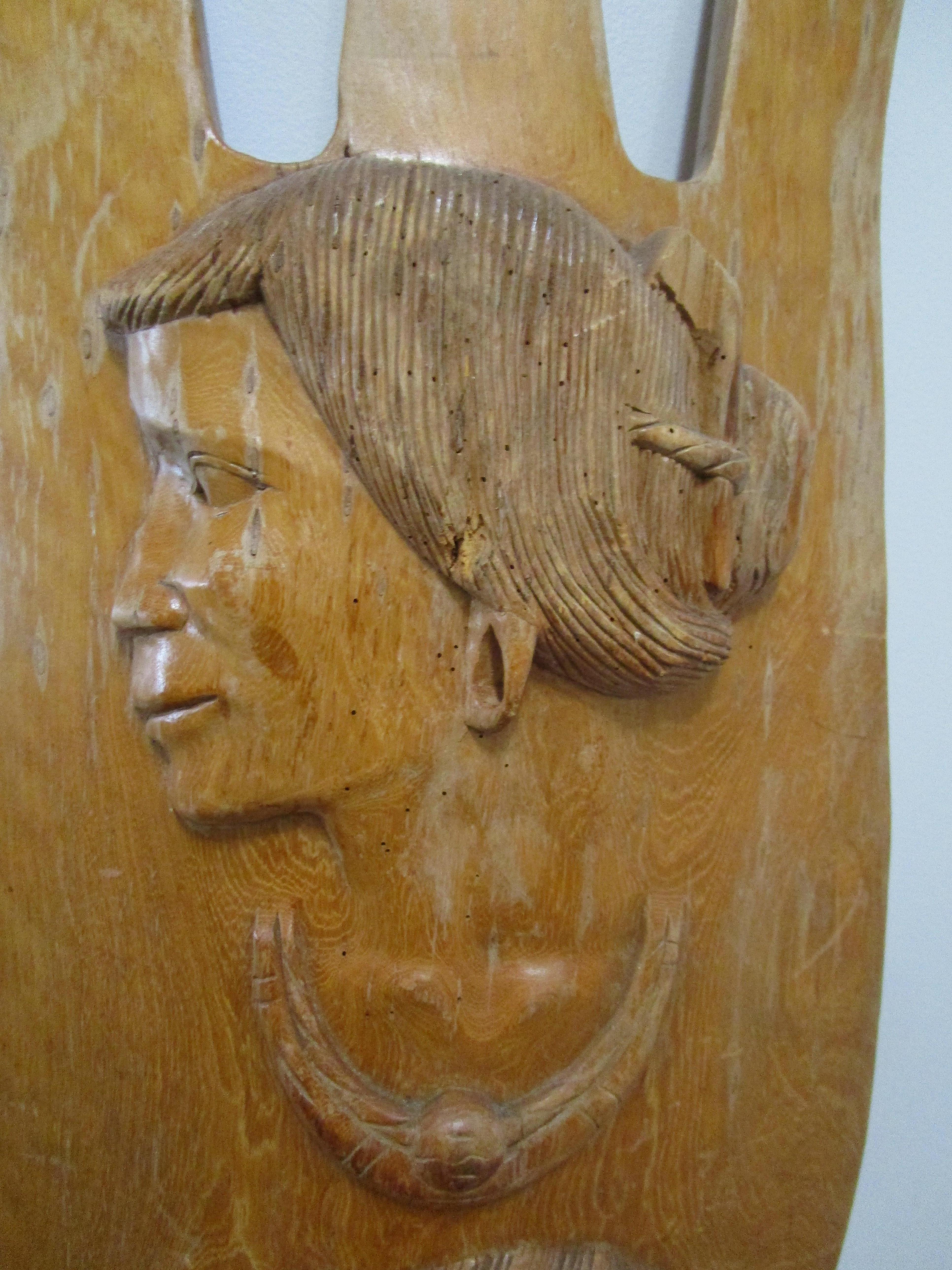 Filipinas Igorot Escudo de Cazador con Cabeza de Madera Tallada Filipino en venta