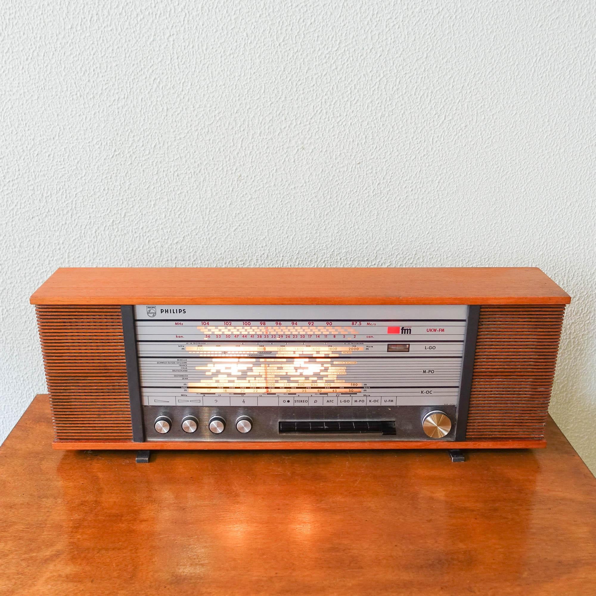 philips transistor radio 1970 price