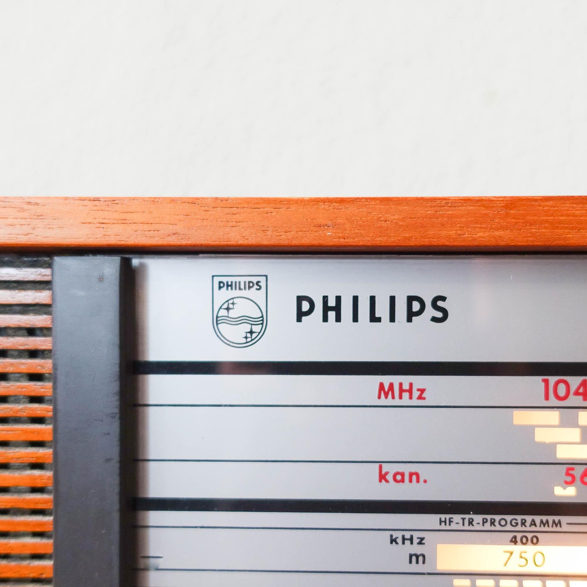 Dutch Philips - 22RB662/02 - Stereo - FM - Transistor radio, 1966