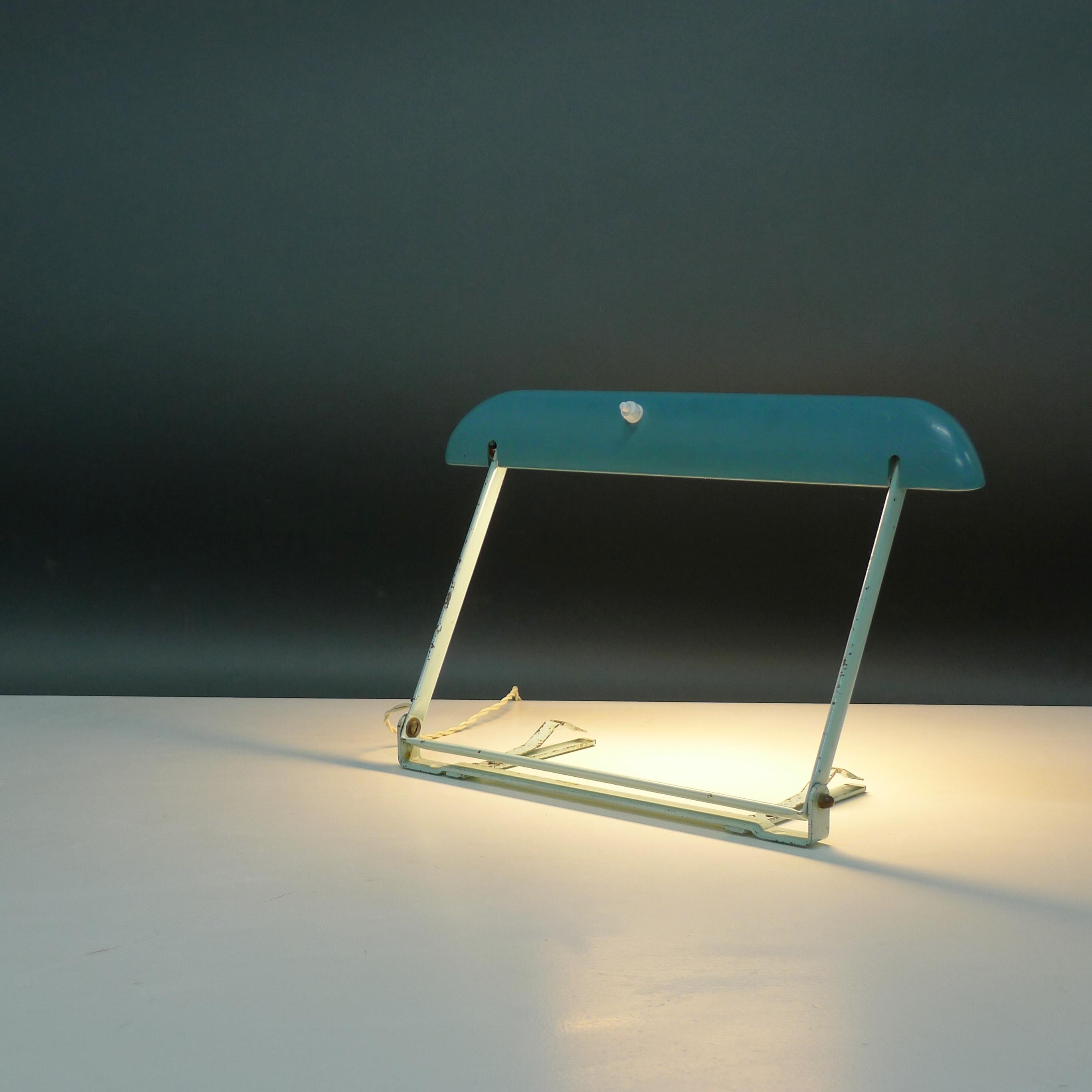 Philips Bakelite Desk Lamp, design attributed to Charlotte Perriand, 1950s For Sale 4