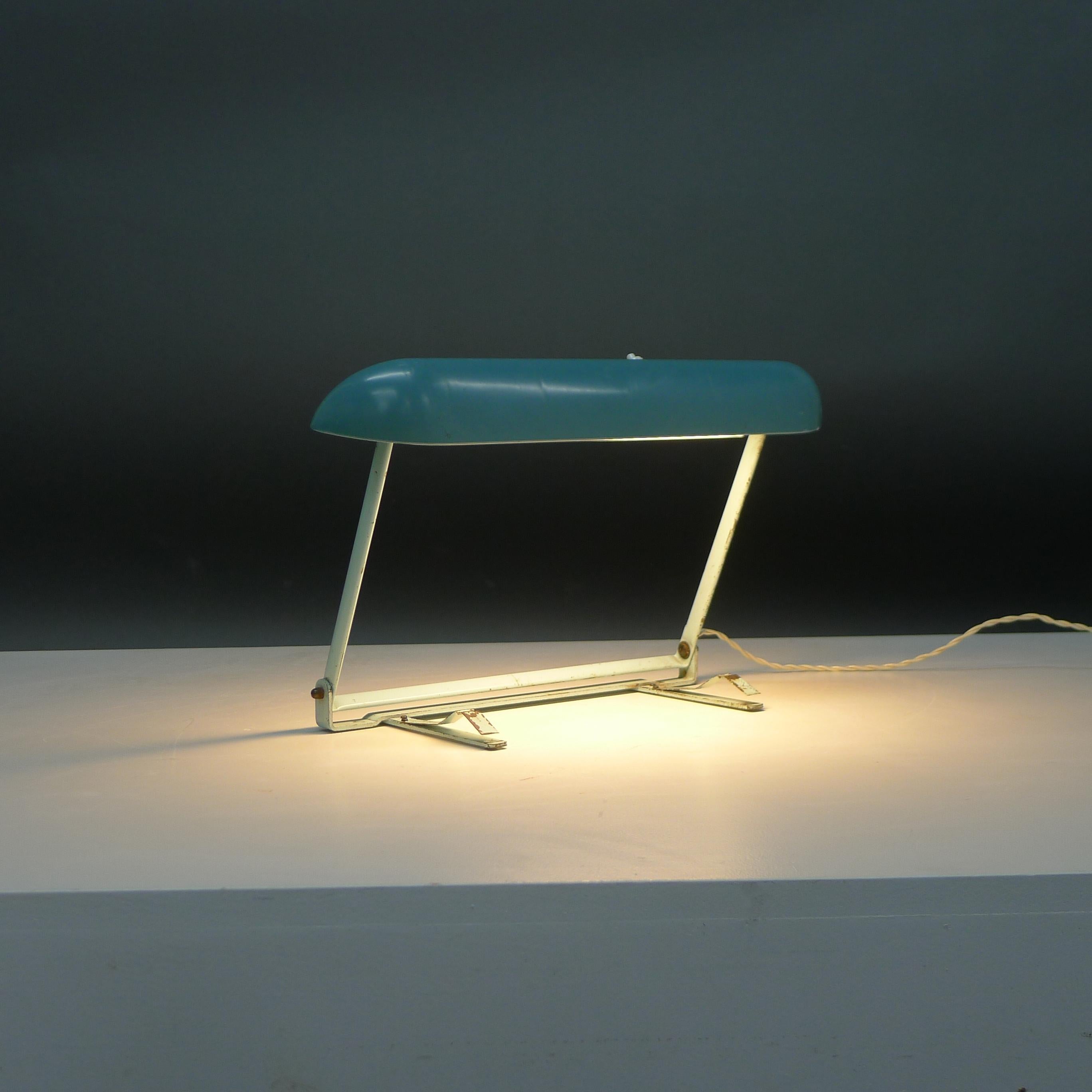 Mid-Century Modern Philips Bakelite Desk Lamp, design attributed to Charlotte Perriand, 1950s For Sale