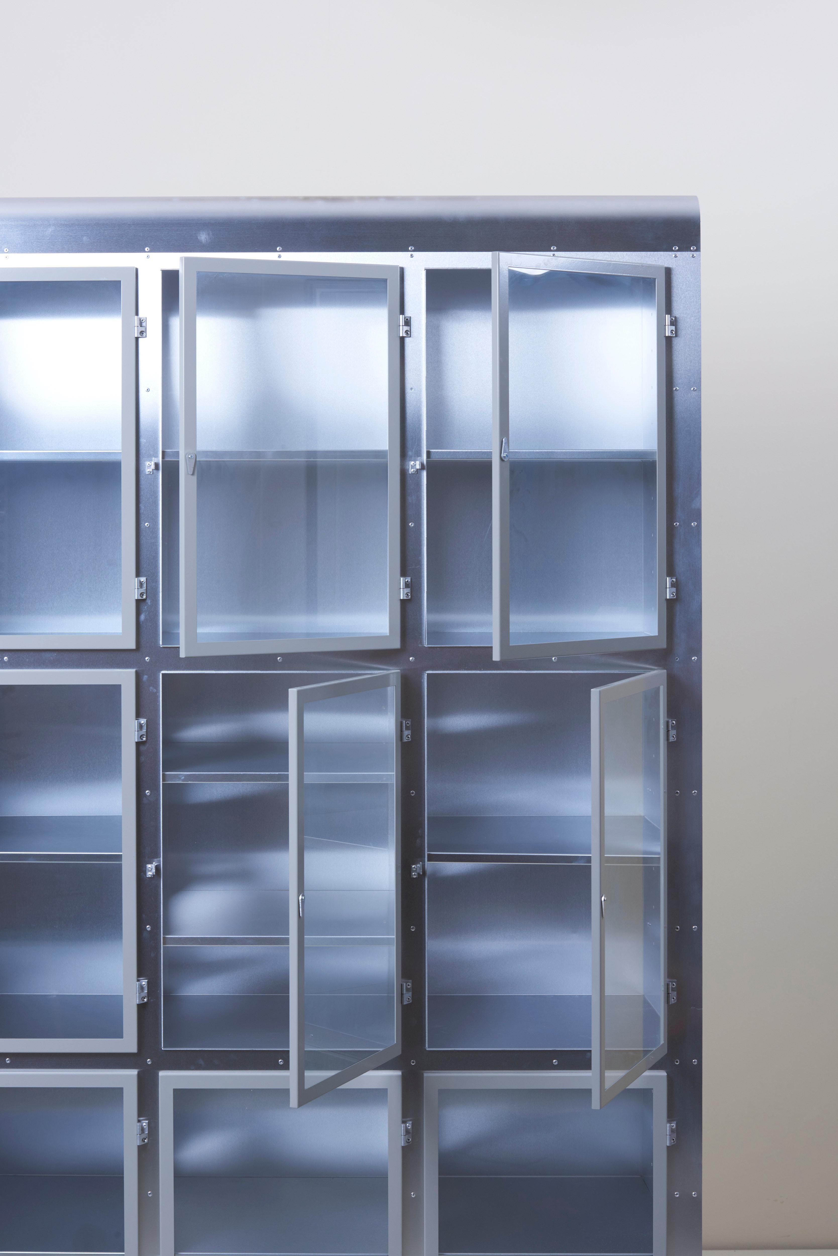 Armario Philips de 3 columnas de Piet Hein Eek 5
