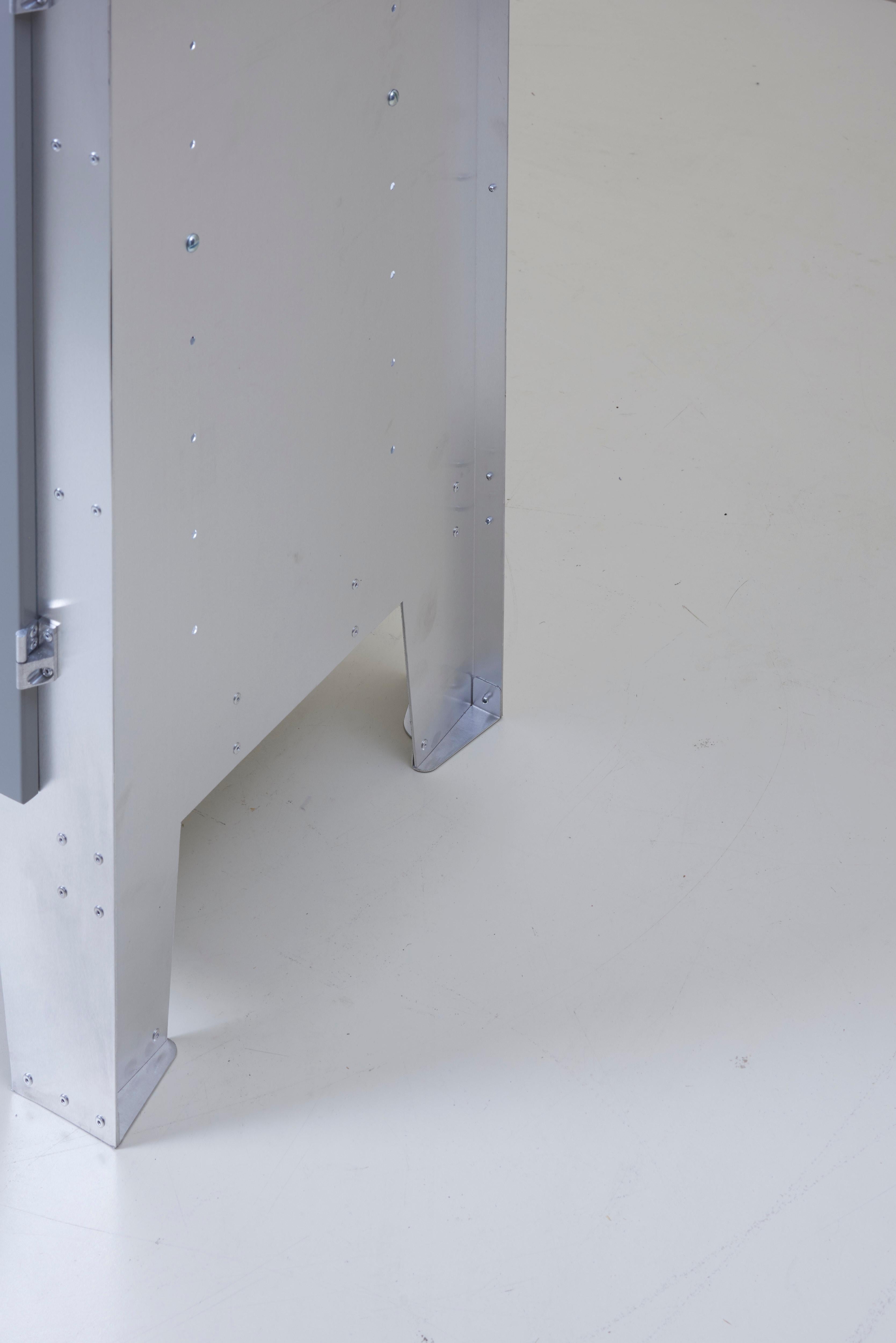 Armario Philips de 3 columnas de Piet Hein Eek 6