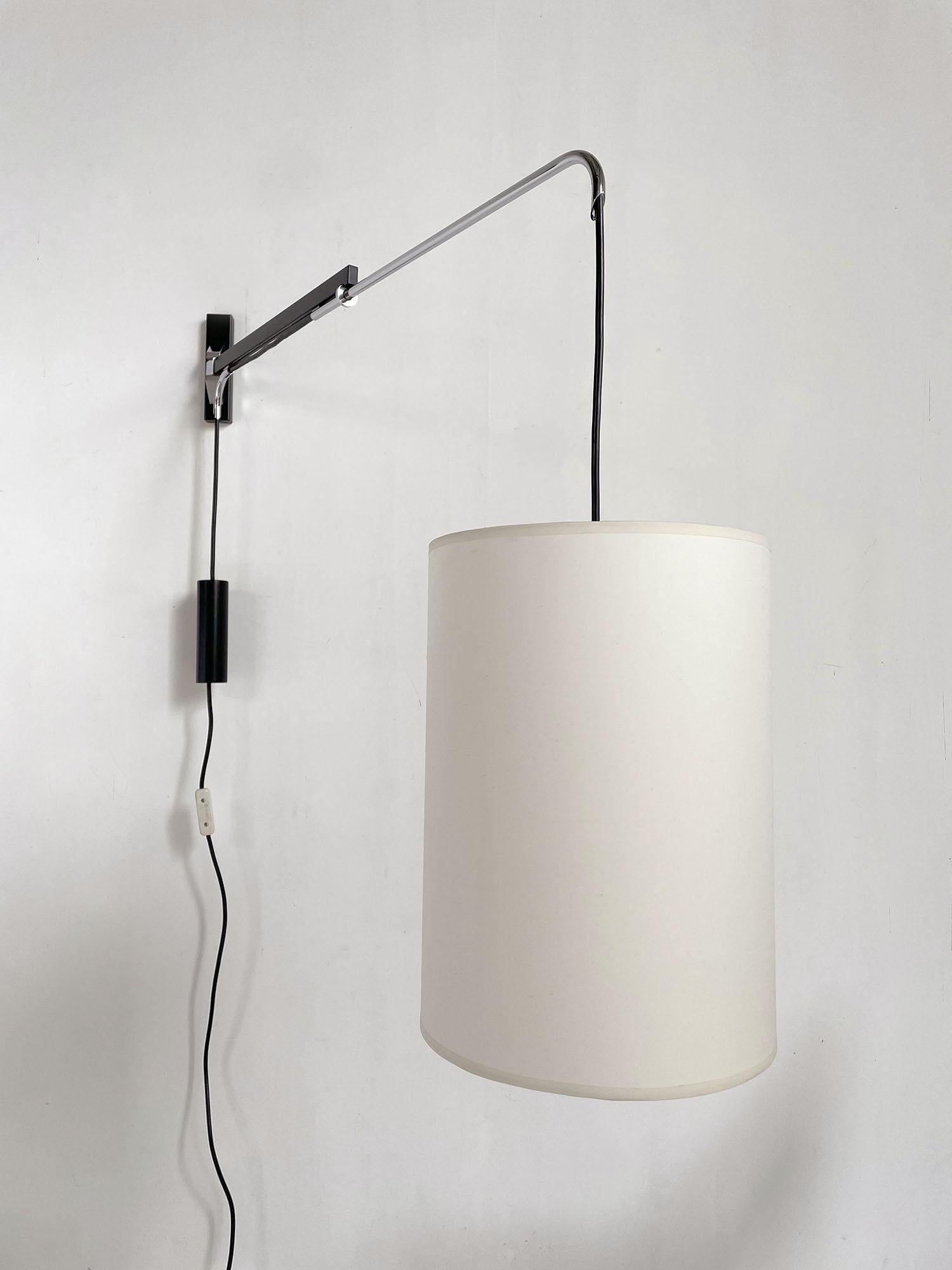 Philips, Counterweighted light arm, Holland 1960 In Good Condition For Sale In Catonvielle, FR