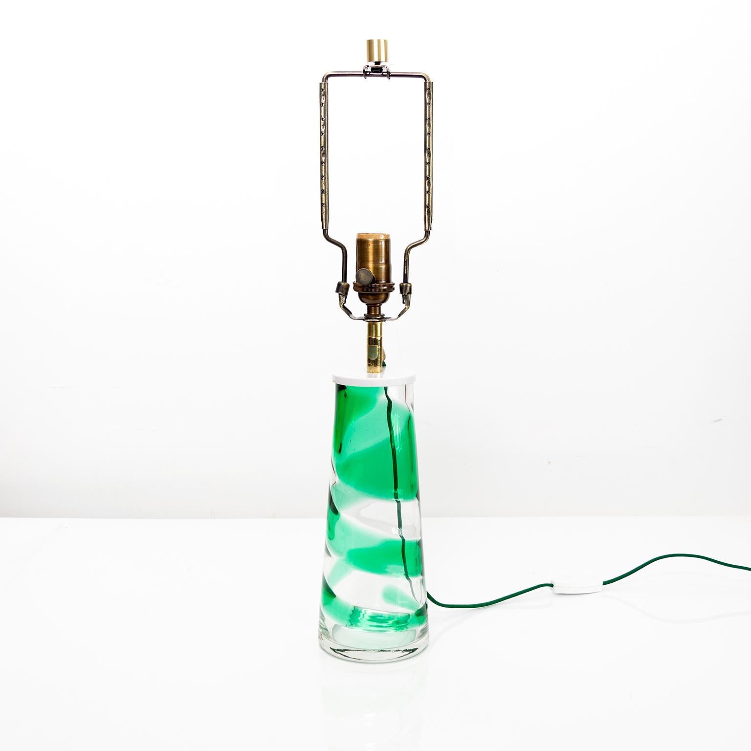 Mid-Century Modern Lampe en verre spiralée Philips moderne du milieu du siècle 'Green' (vert) en vente