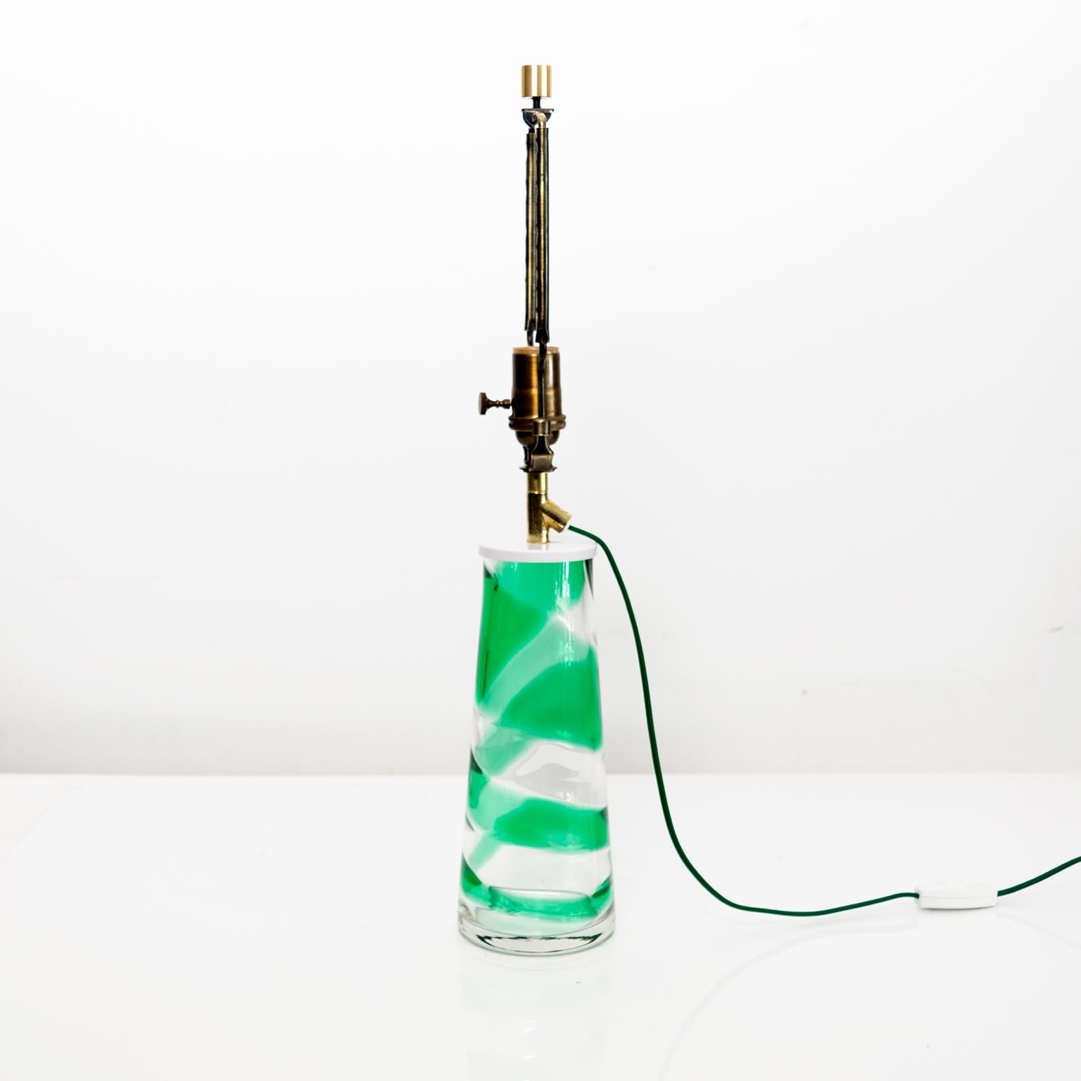 Néerlandais Lampe en verre spiralée Philips moderne du milieu du siècle 'Green' (vert) en vente